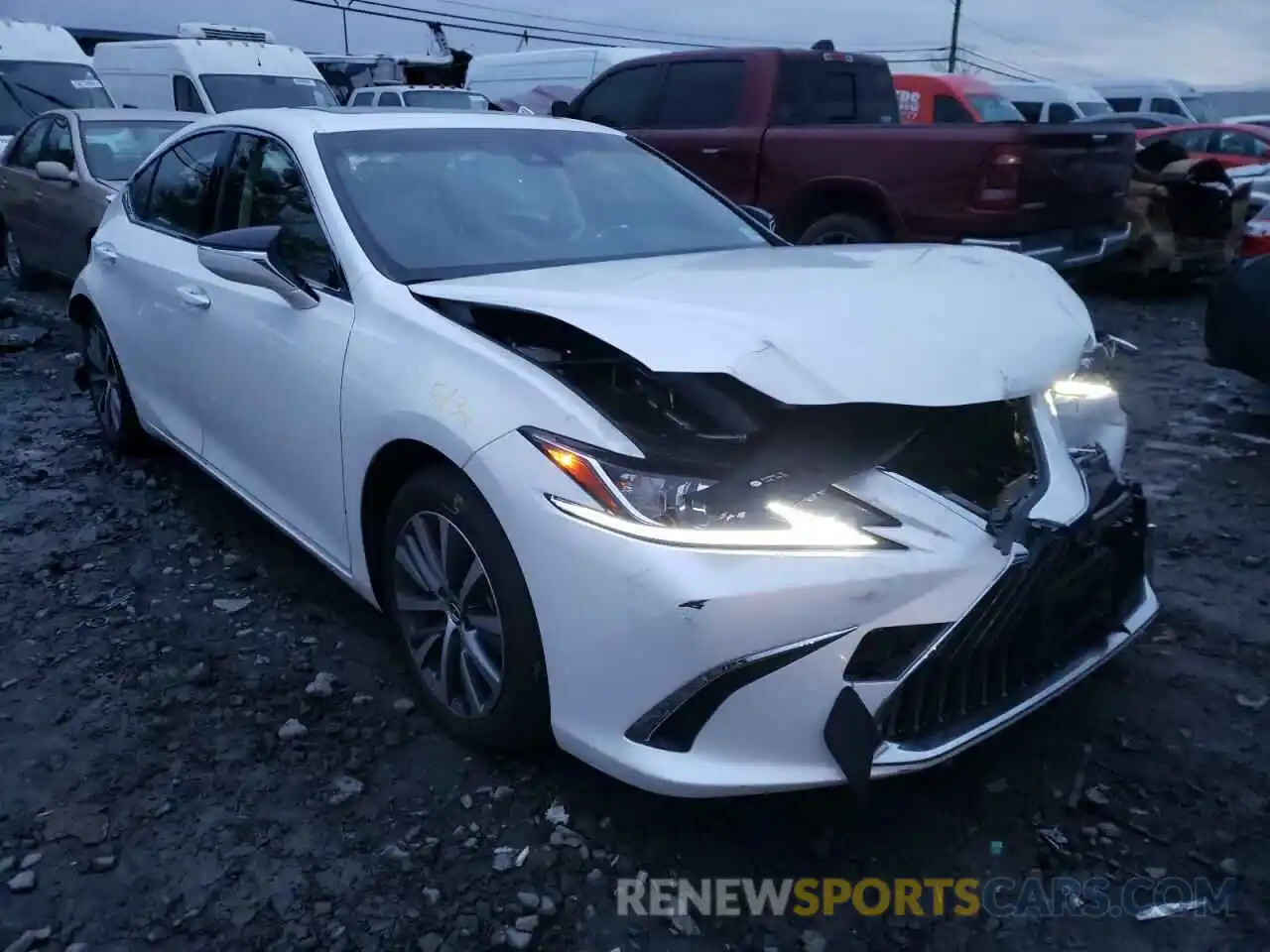 1 Photograph of a damaged car JTHBZ1B13K2004916 LEXUS ES350 2019