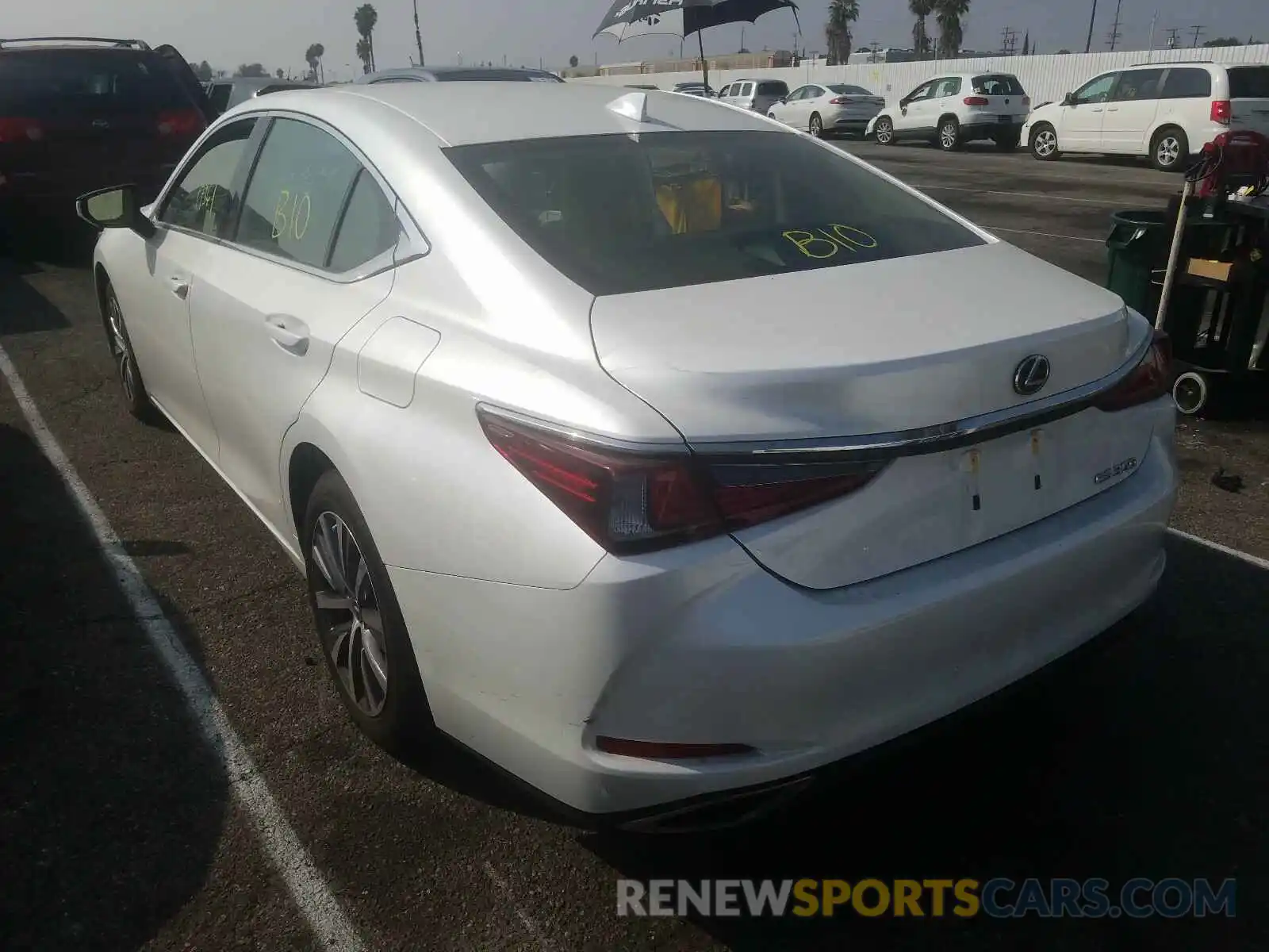 3 Photograph of a damaged car JTHBZ1B14K2005041 LEXUS ES350 2019