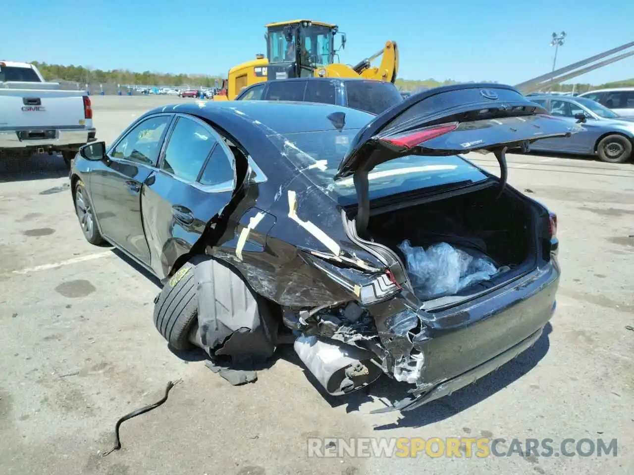 3 Photograph of a damaged car JTHBZ1B16K2003274 LEXUS ES350 2019