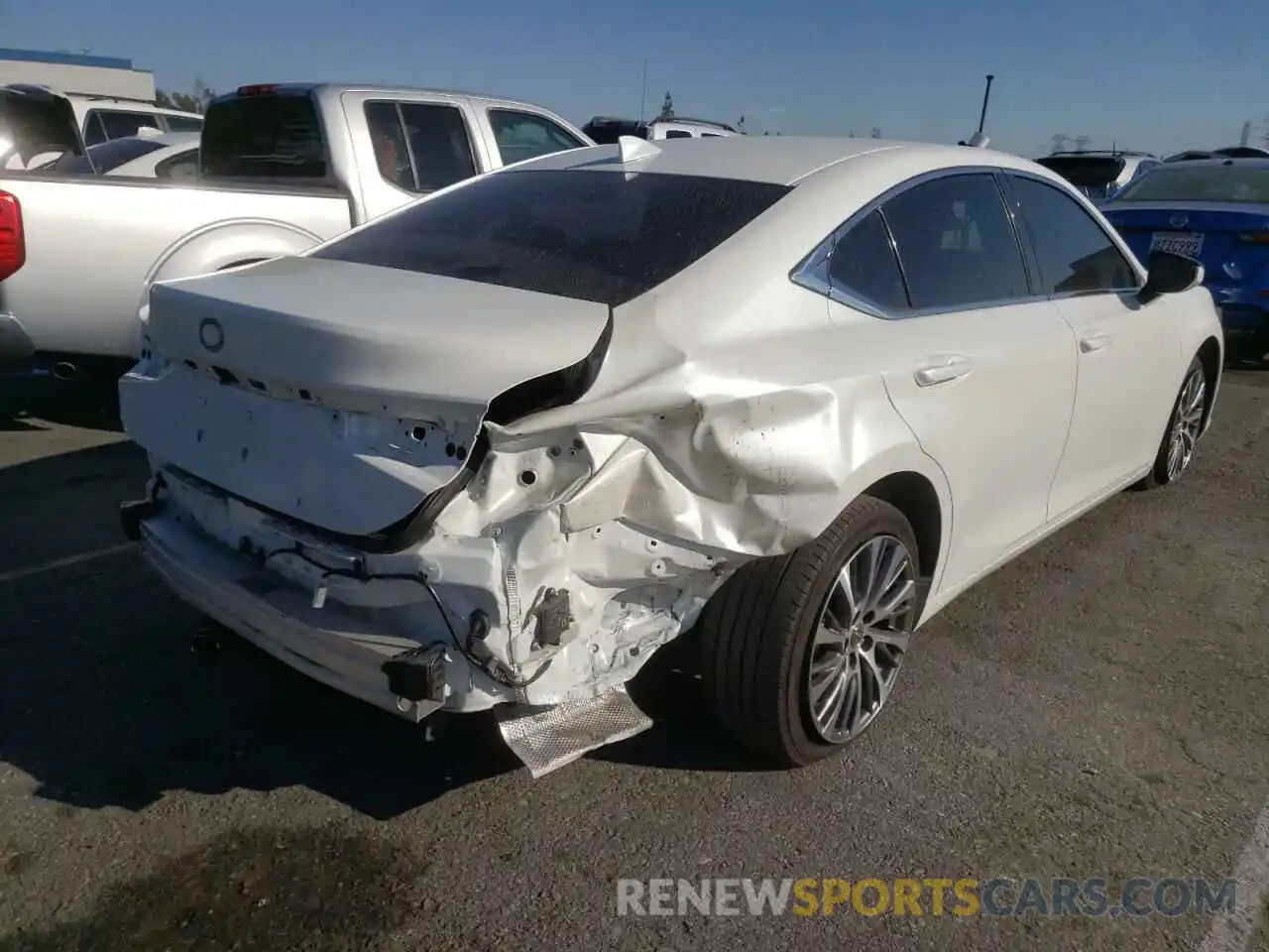 4 Photograph of a damaged car JTHBZ1B16K2003680 LEXUS ES350 2019