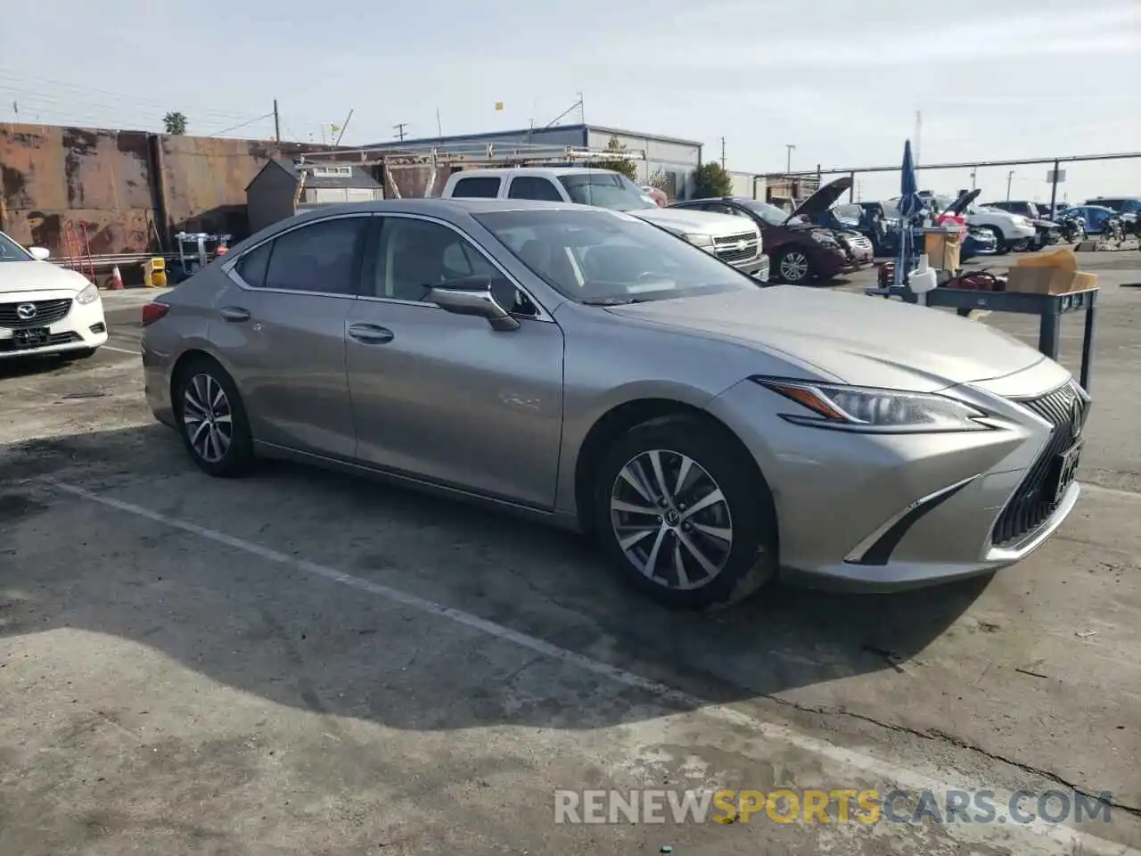 4 Photograph of a damaged car JTHBZ1B16K2004411 LEXUS ES350 2019