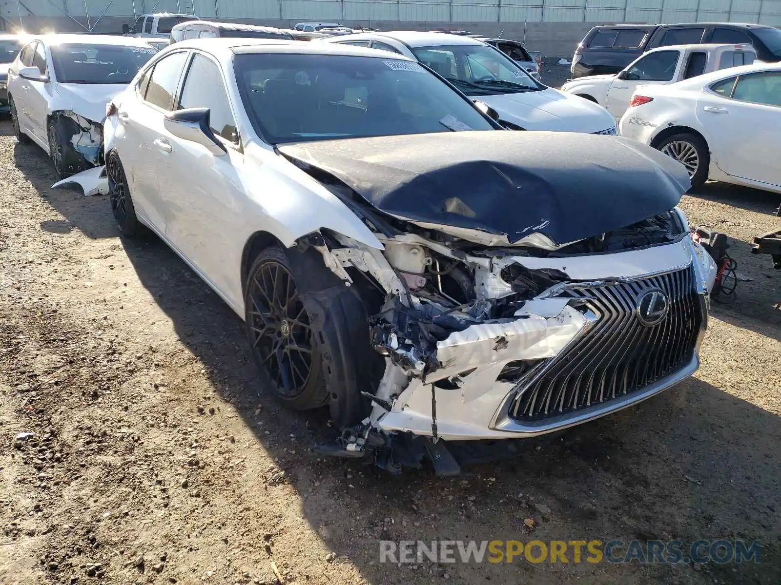 1 Photograph of a damaged car JTHBZ1B19K2002488 LEXUS ES350 2019