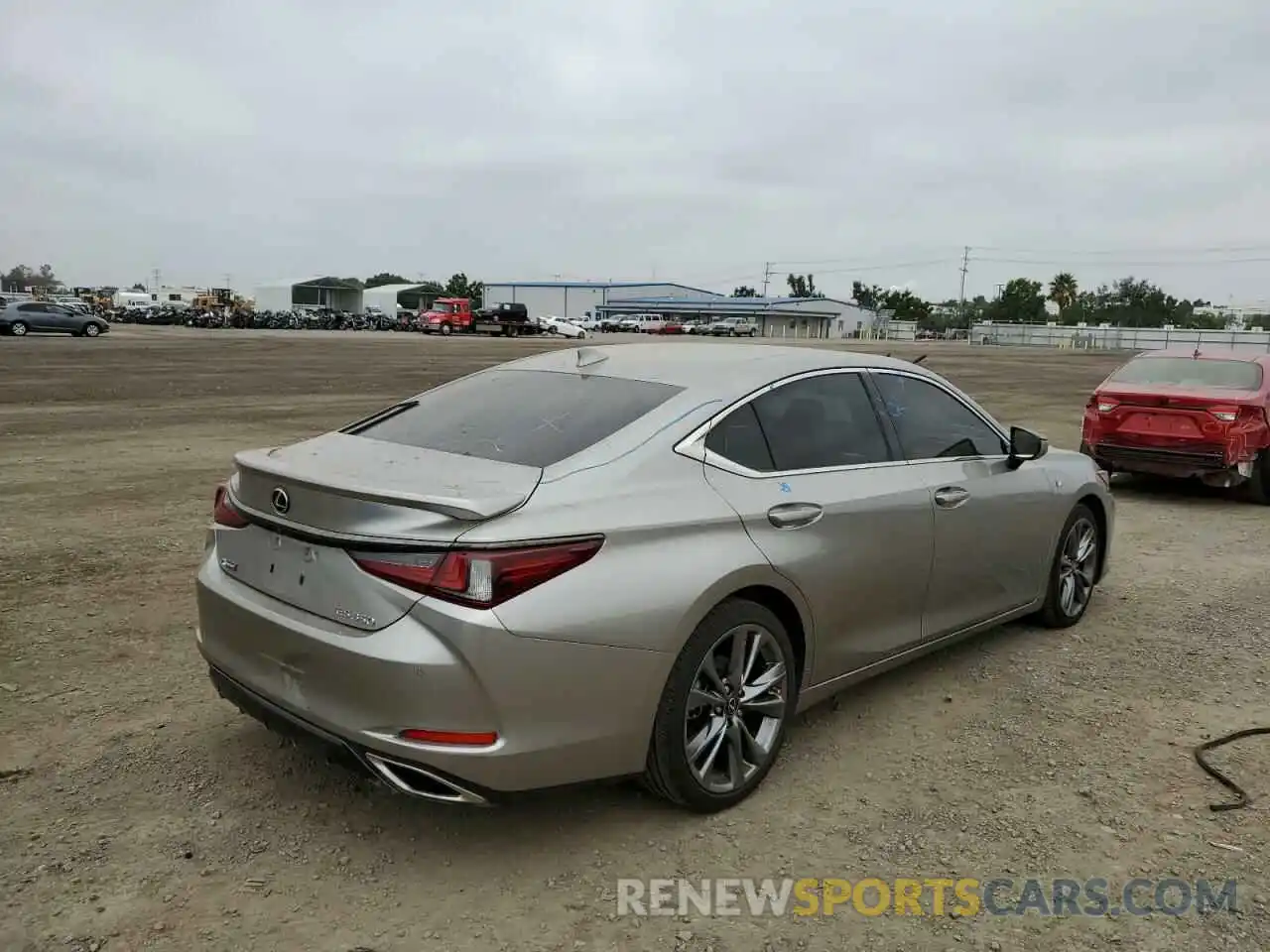 4 Photograph of a damaged car JTHBZ1B1XK2000720 LEXUS ES350 2019