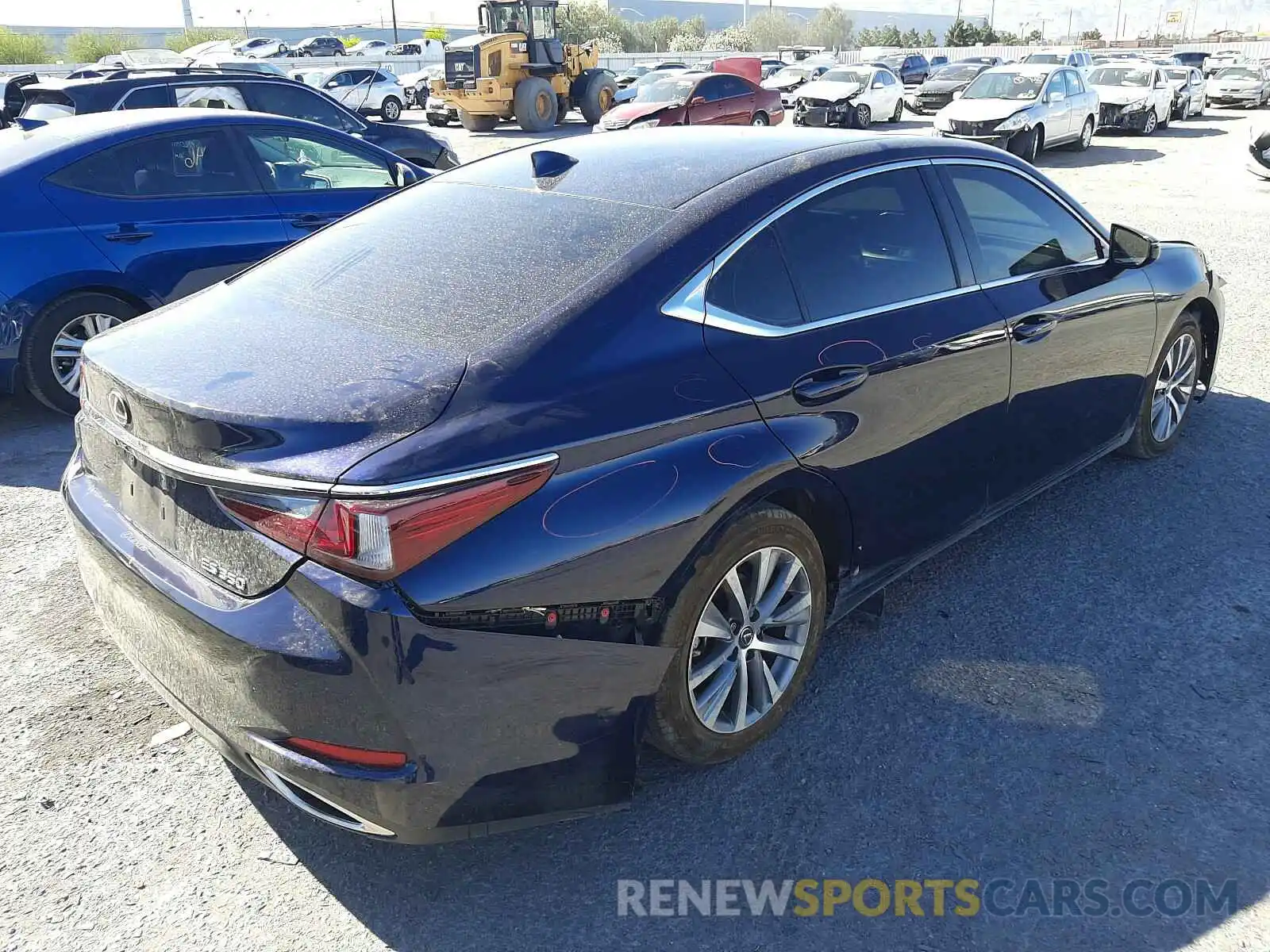 4 Photograph of a damaged car 58ACZ1B13LU058457 LEXUS ES350 2020