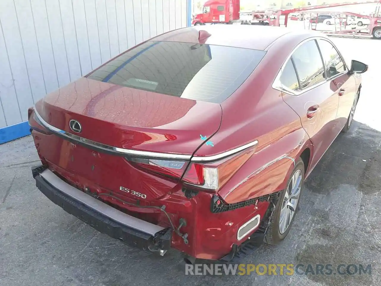 4 Photograph of a damaged car 58ACZ1B14LU062369 LEXUS ES350 2020