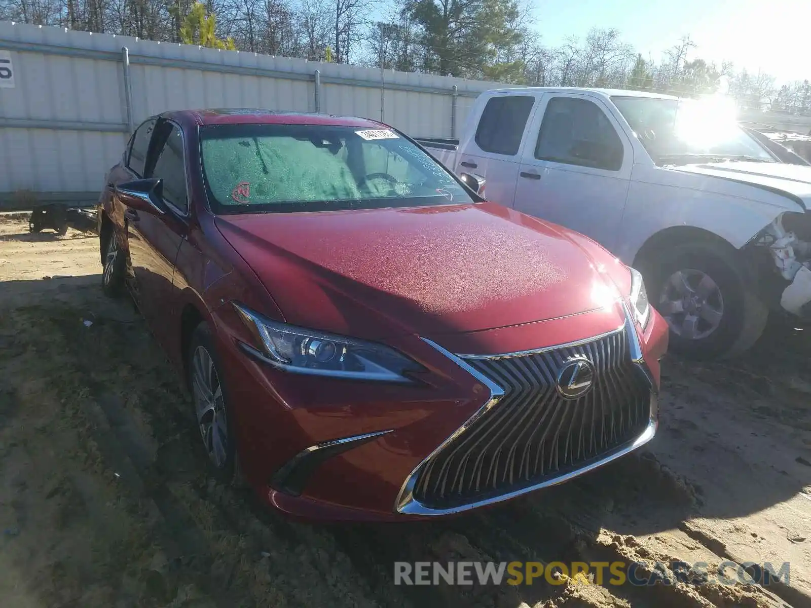 1 Photograph of a damaged car 58ACZ1B14LU075395 LEXUS ES350 2020