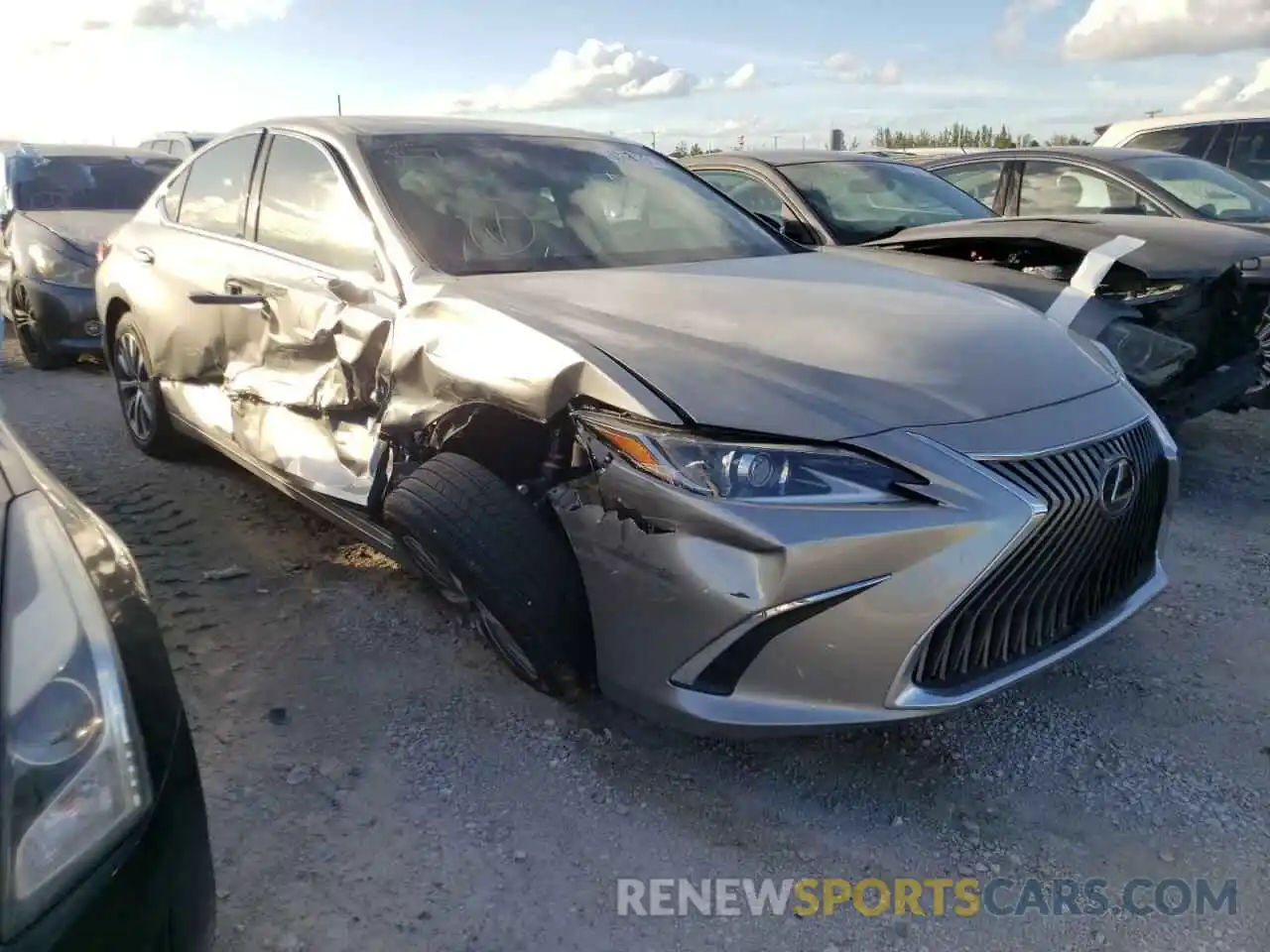 1 Photograph of a damaged car 58ACZ1B14LU081648 LEXUS ES350 2020