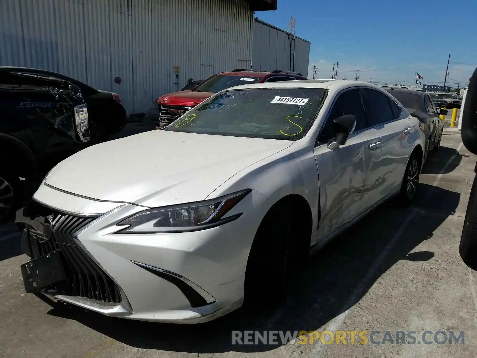 2 Photograph of a damaged car 58ACZ1B15LU060713 LEXUS ES350 2020