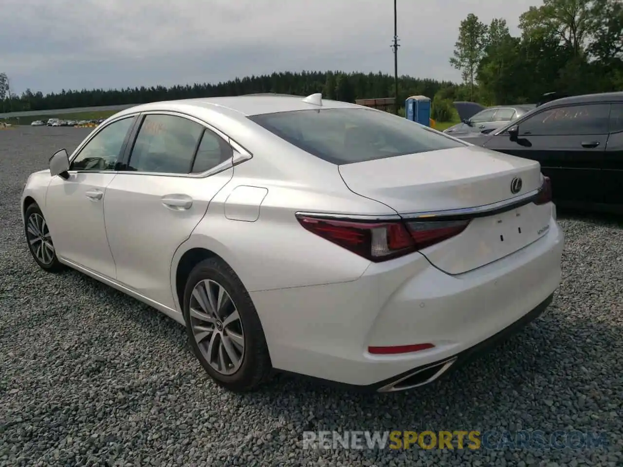 3 Photograph of a damaged car 58ADZ1B10LU052152 LEXUS ES350 2020