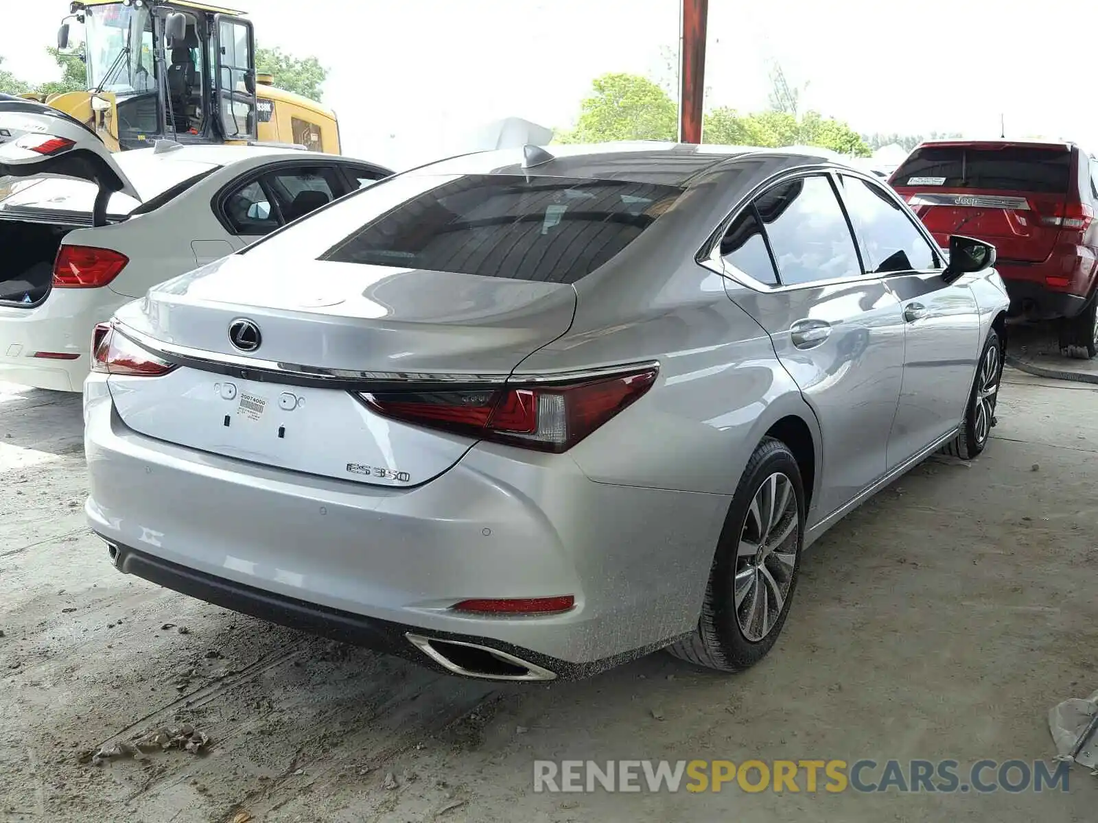 4 Photograph of a damaged car 58ADZ1B10LU053575 LEXUS ES350 2020