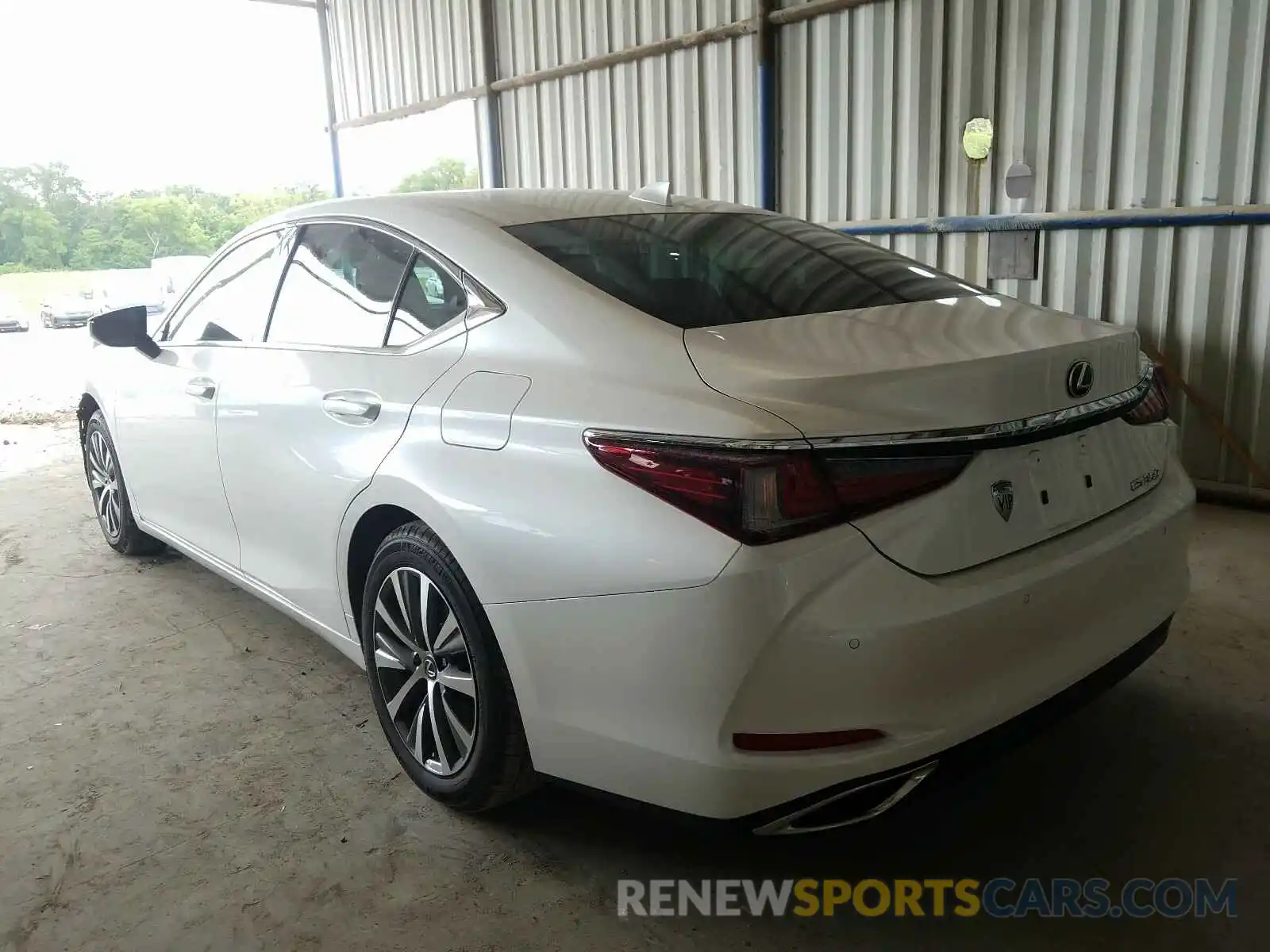 3 Photograph of a damaged car 58ADZ1B10LU065774 LEXUS ES350 2020