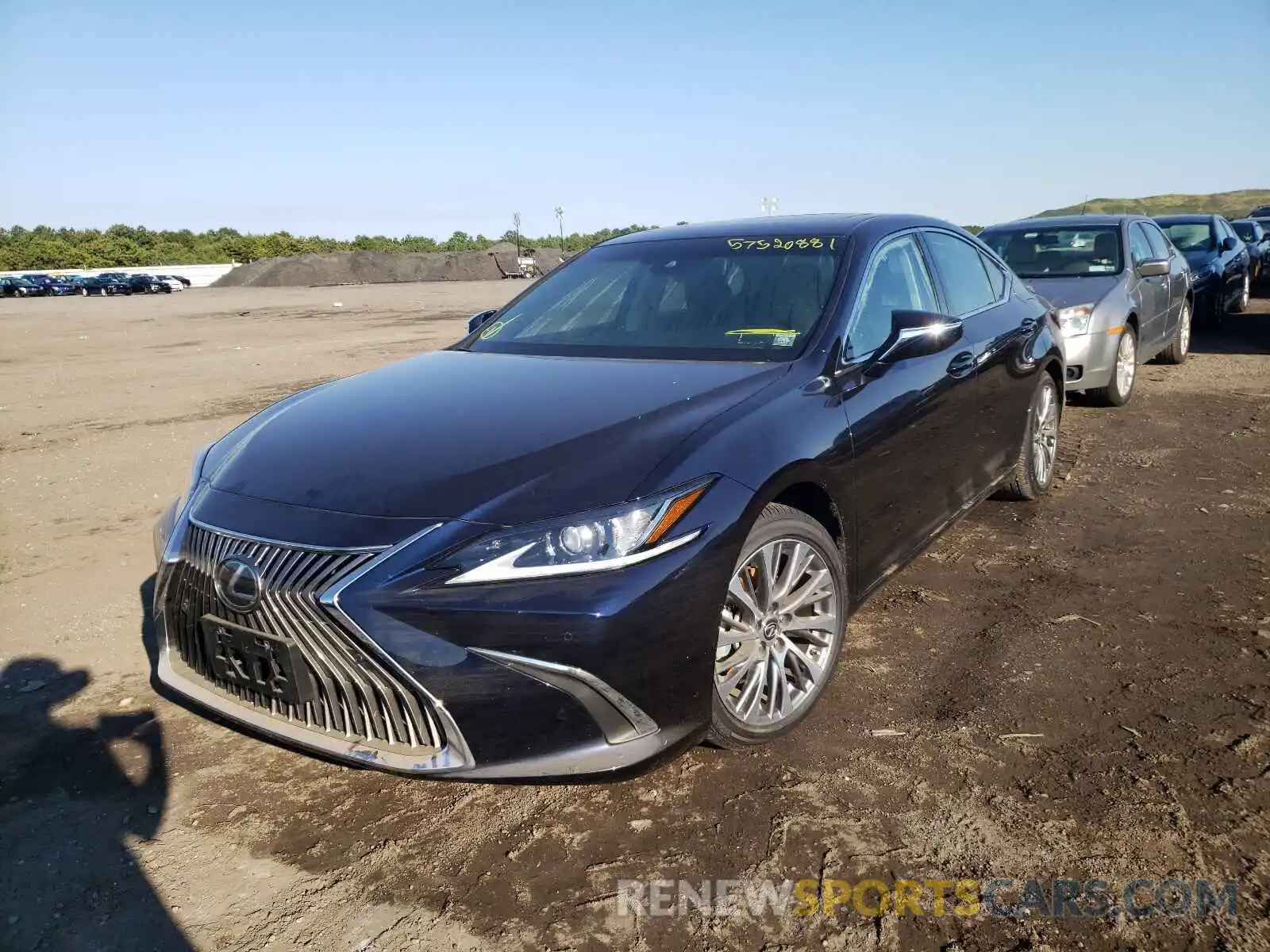 2 Photograph of a damaged car 58ADZ1B10LU067637 LEXUS ES350 2020