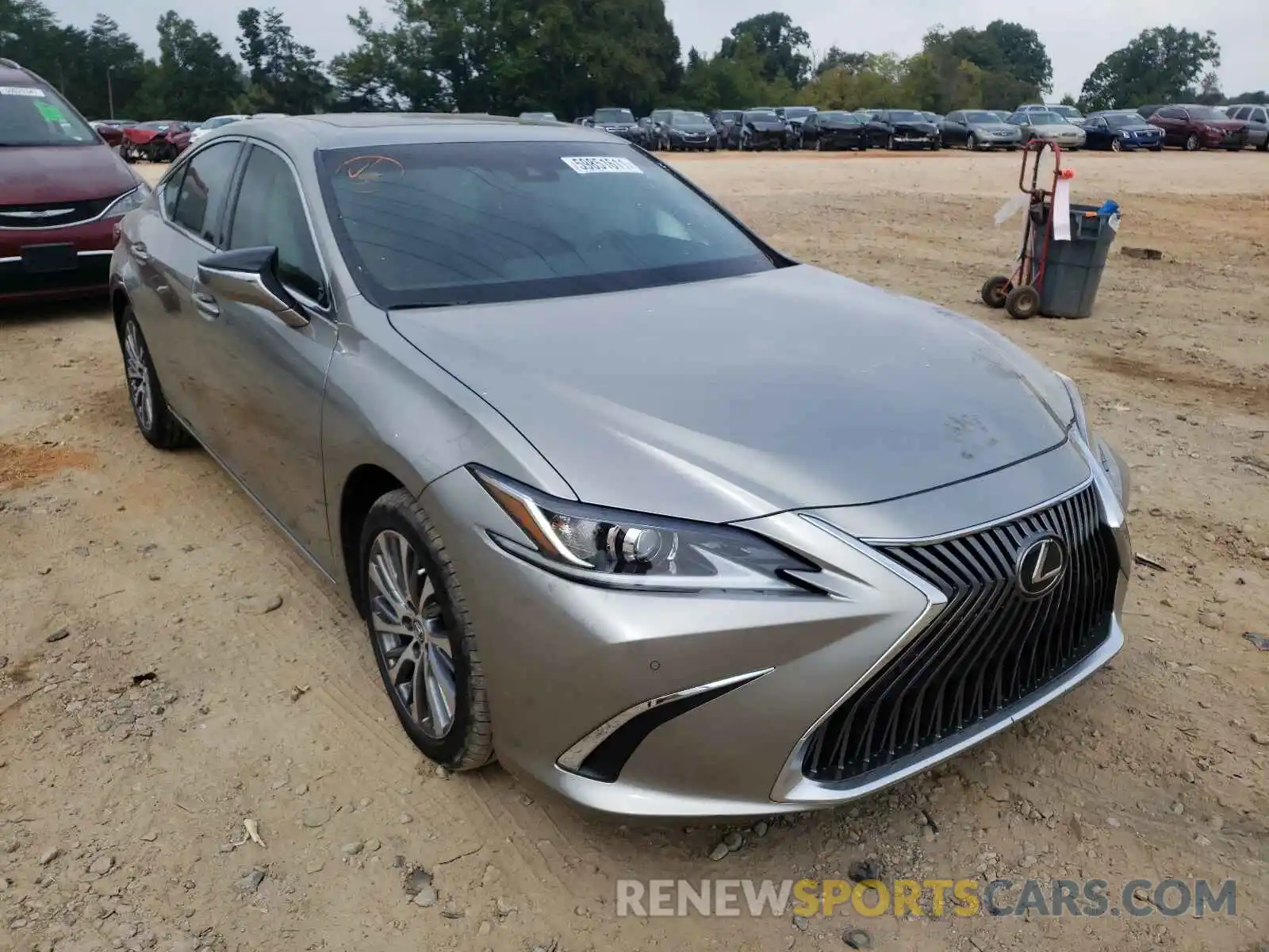 1 Photograph of a damaged car 58ADZ1B10LU069100 LEXUS ES350 2020