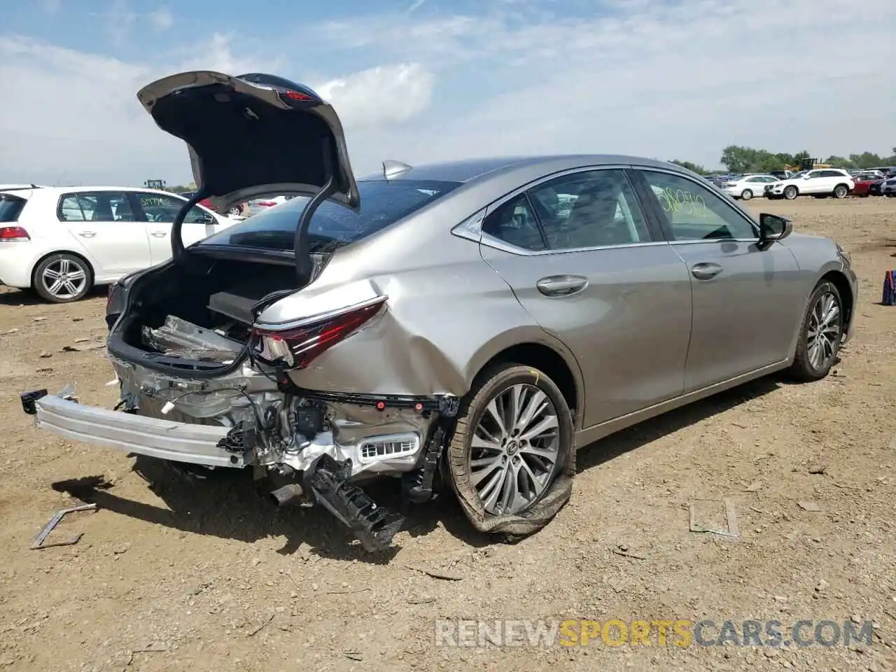 4 Photograph of a damaged car 58ADZ1B11LU053472 LEXUS ES350 2020