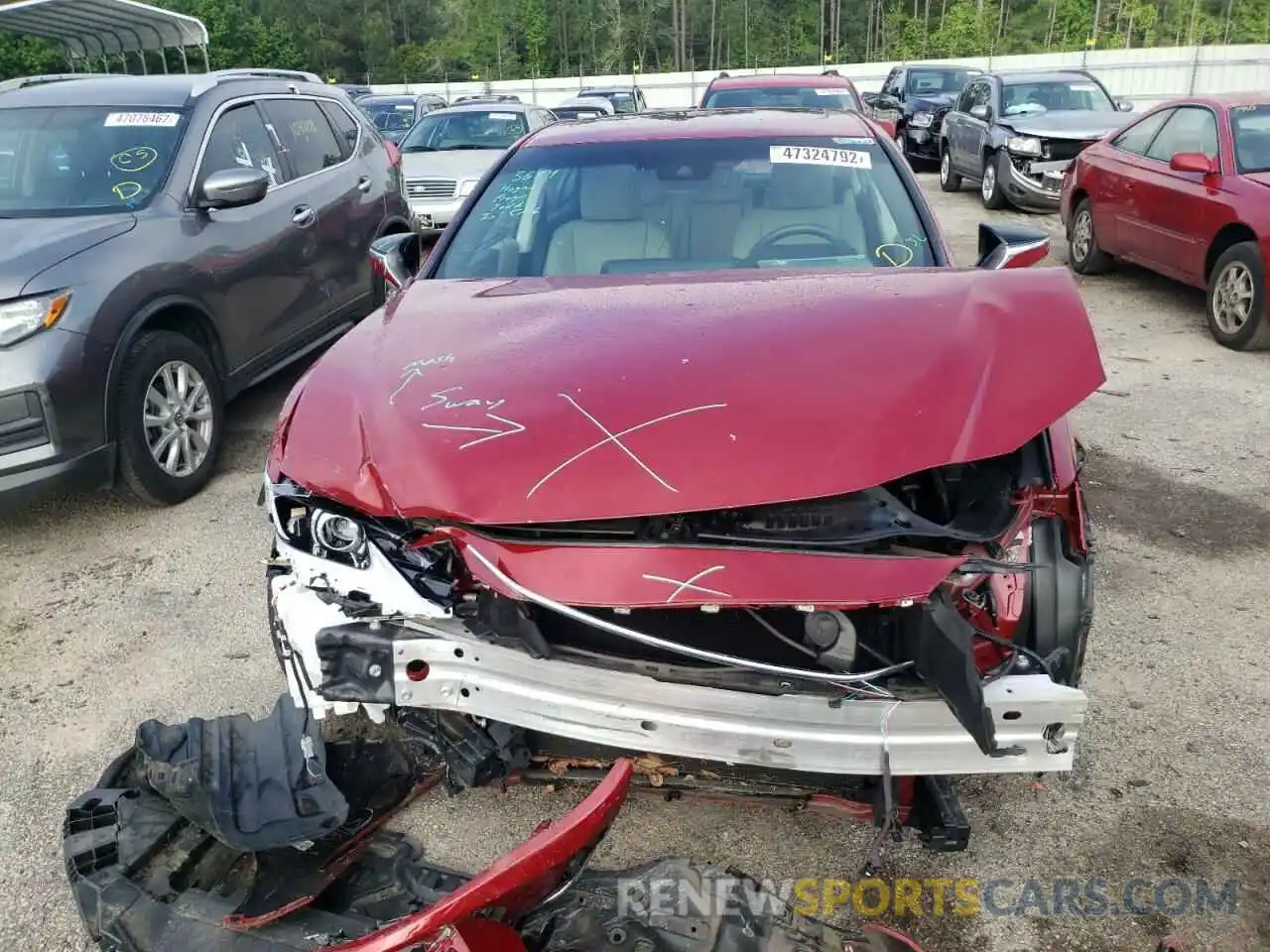 9 Photograph of a damaged car 58ADZ1B11LU060860 LEXUS ES350 2020