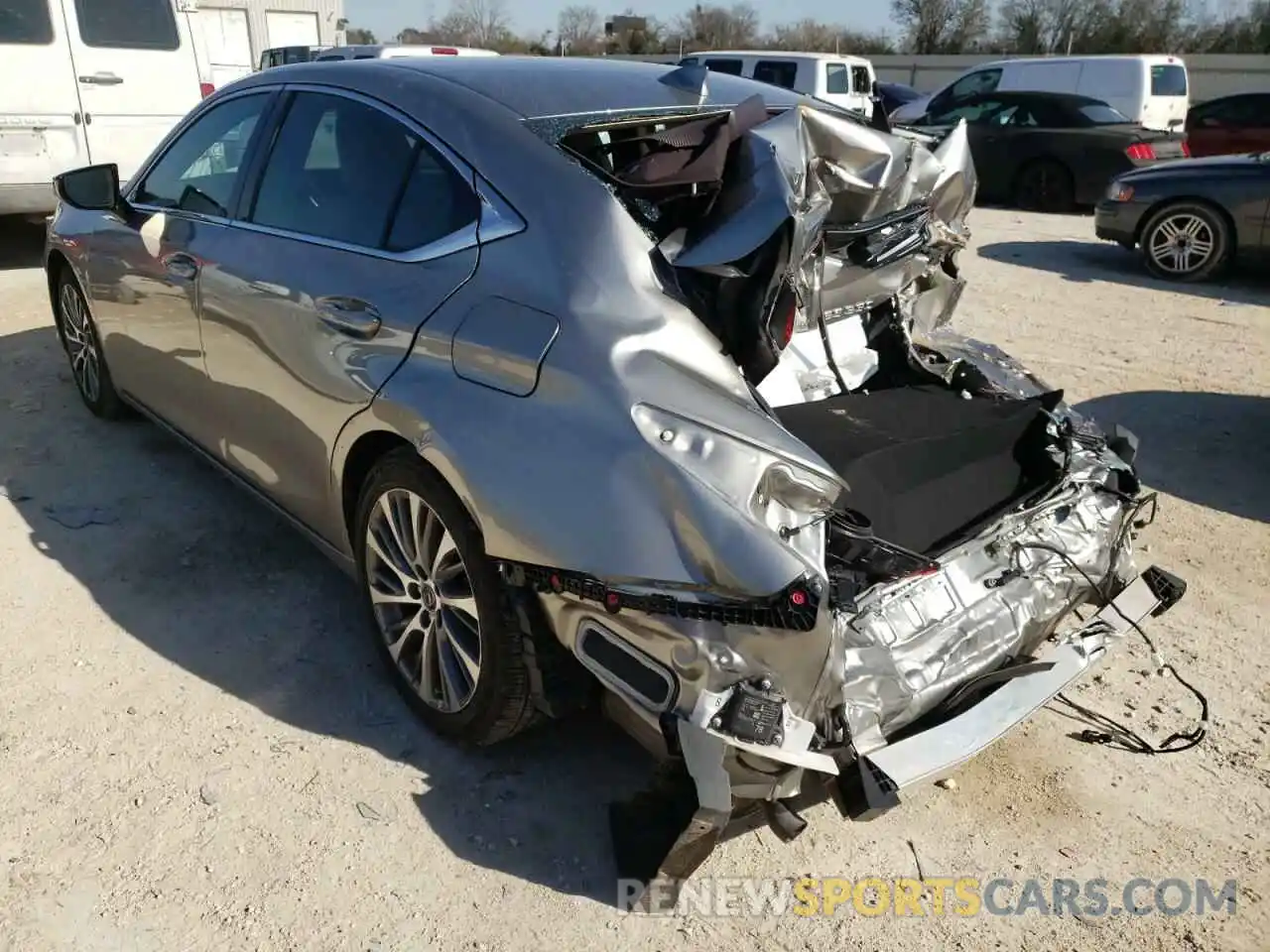 3 Photograph of a damaged car 58ADZ1B11LU065041 LEXUS ES350 2020