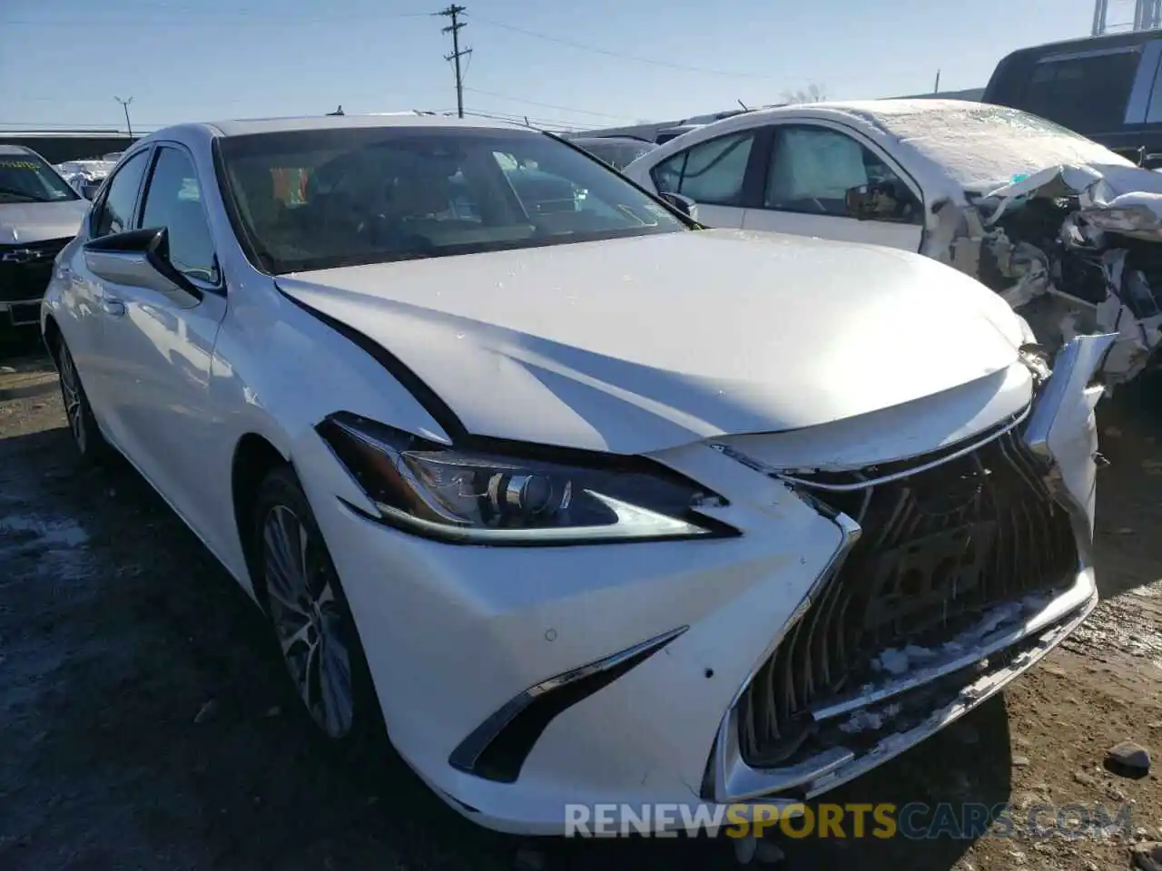 1 Photograph of a damaged car 58ADZ1B11LU065122 LEXUS ES350 2020