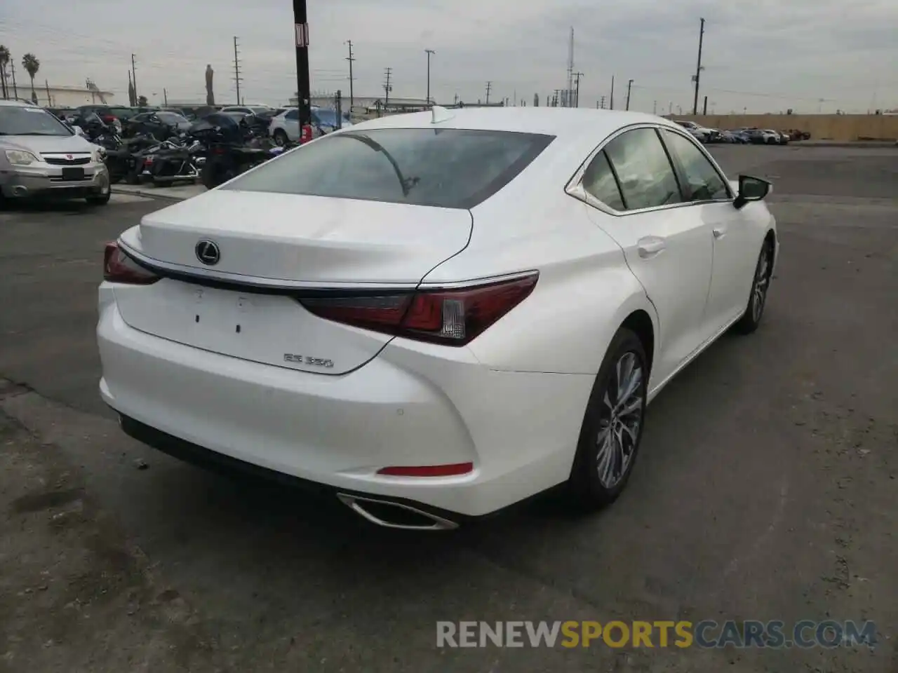 4 Photograph of a damaged car 58ADZ1B11LU065976 LEXUS ES350 2020