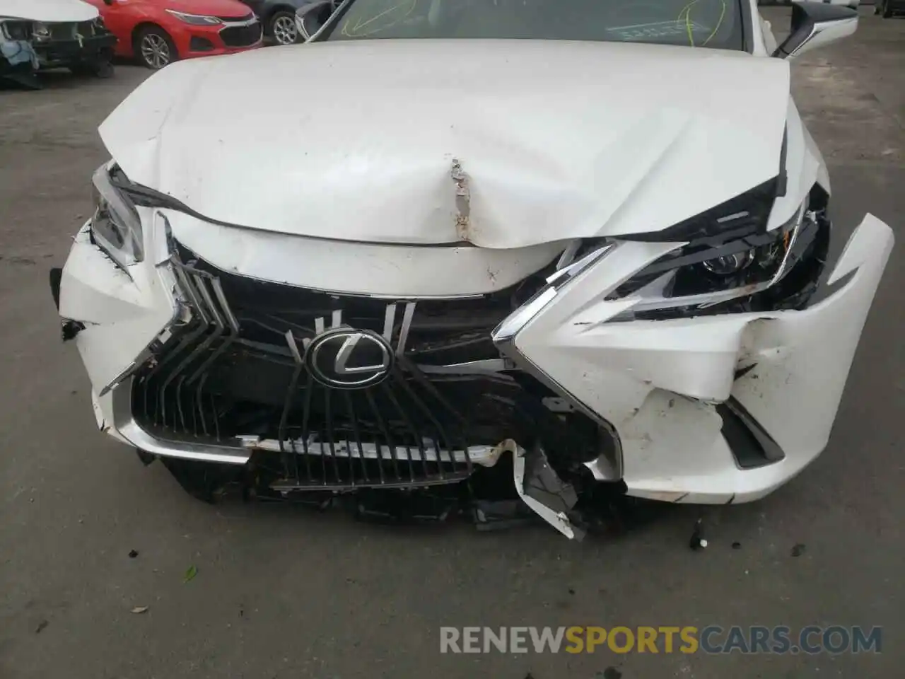 9 Photograph of a damaged car 58ADZ1B11LU065976 LEXUS ES350 2020