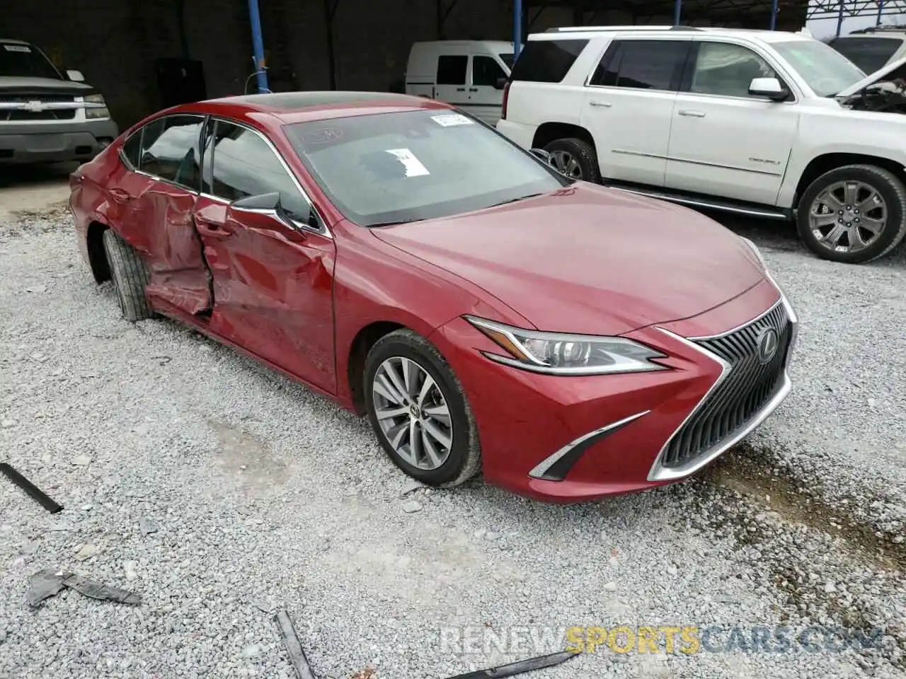 1 Photograph of a damaged car 58ADZ1B12LU054680 LEXUS ES350 2020