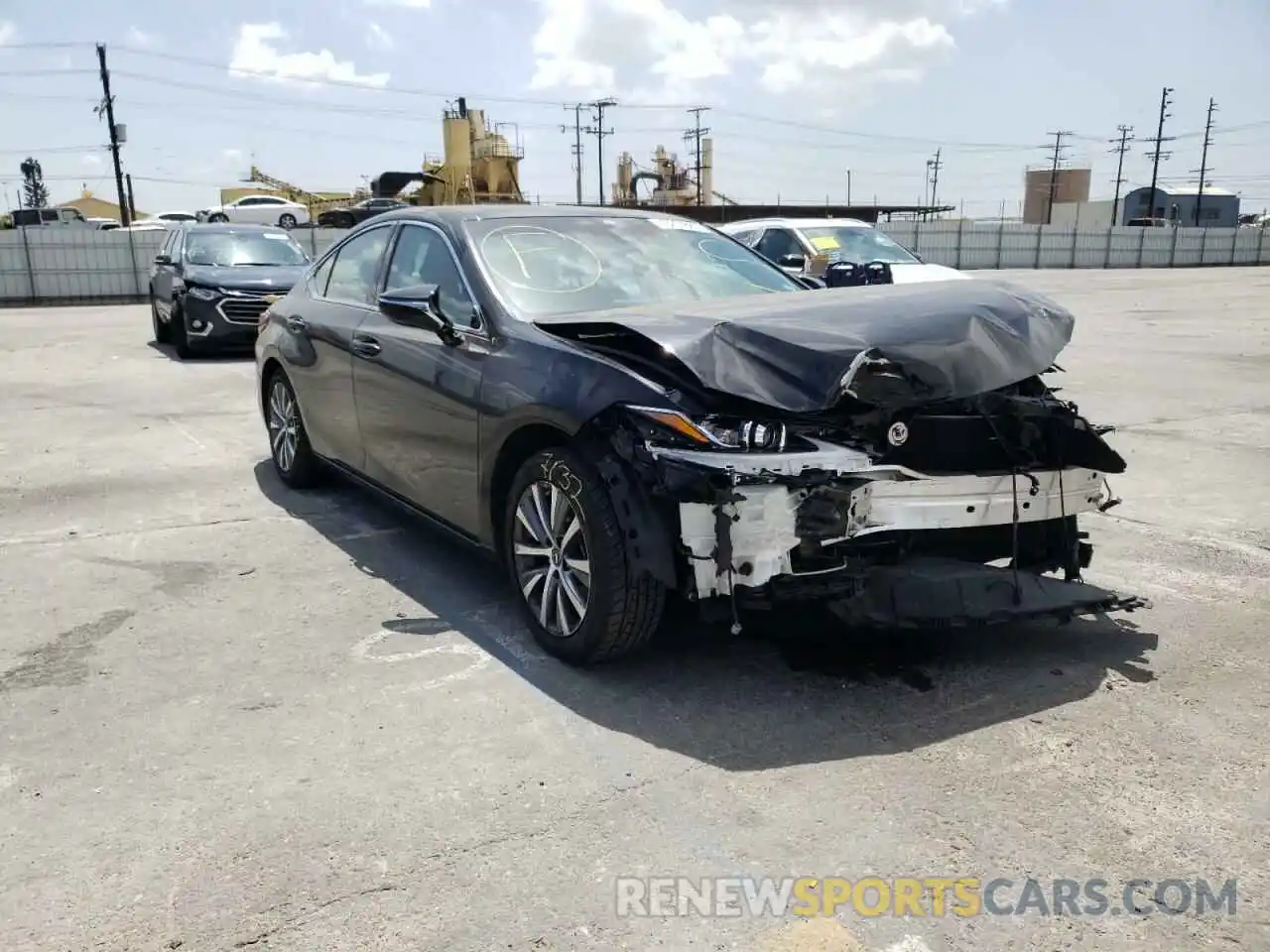 1 Photograph of a damaged car 58ADZ1B12LU058793 LEXUS ES350 2020