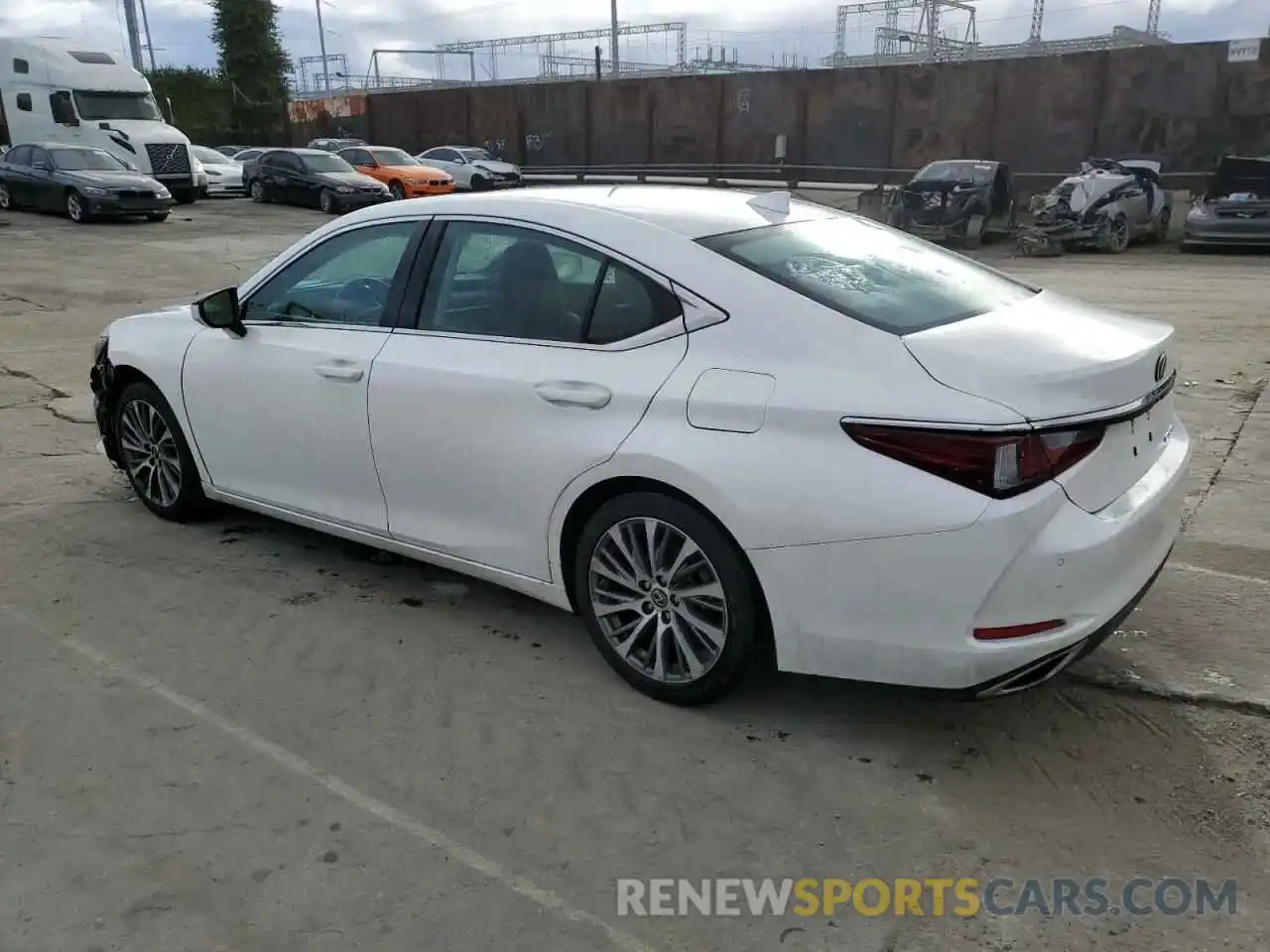 2 Photograph of a damaged car 58ADZ1B12LU066781 LEXUS ES350 2020