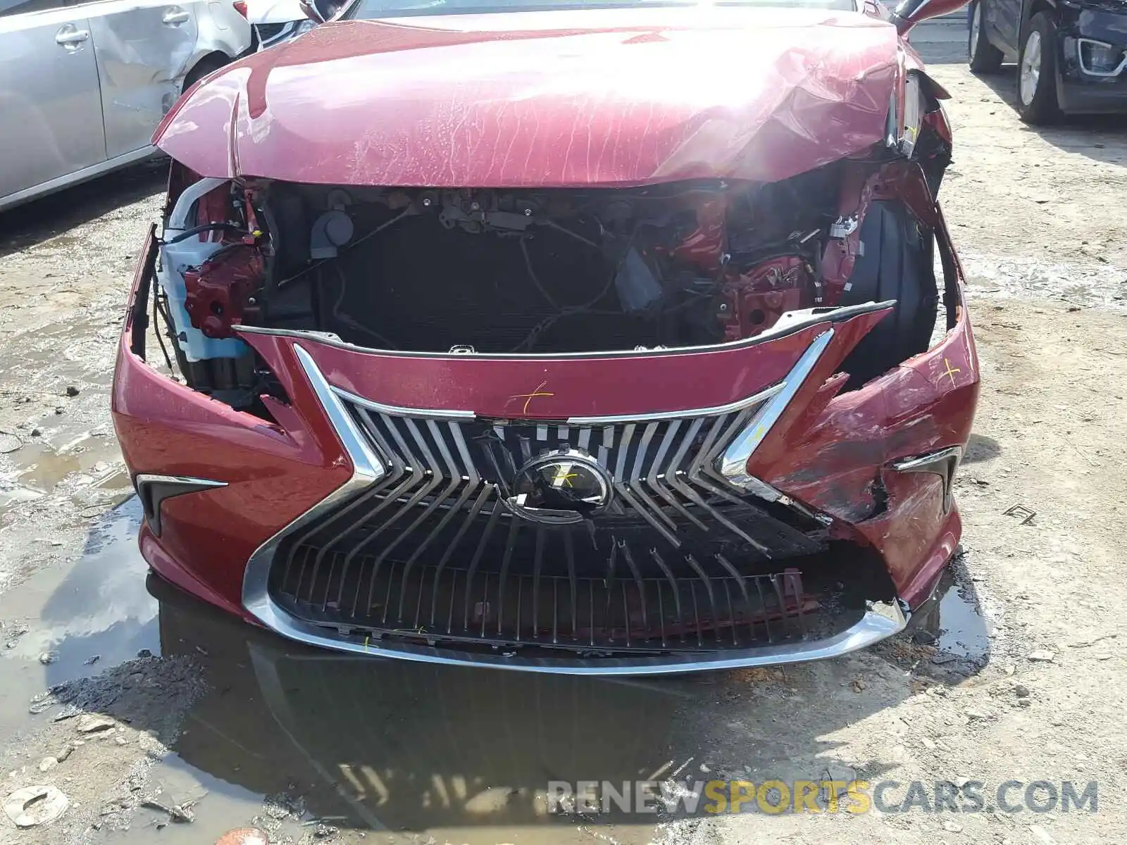 9 Photograph of a damaged car 58ADZ1B12LU080714 LEXUS ES350 2020