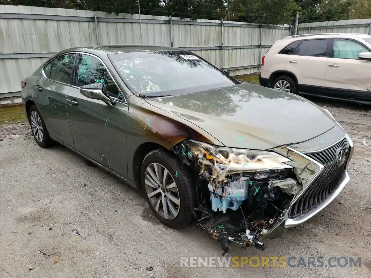 1 Photograph of a damaged car 58ADZ1B13LU052274 LEXUS ES350 2020