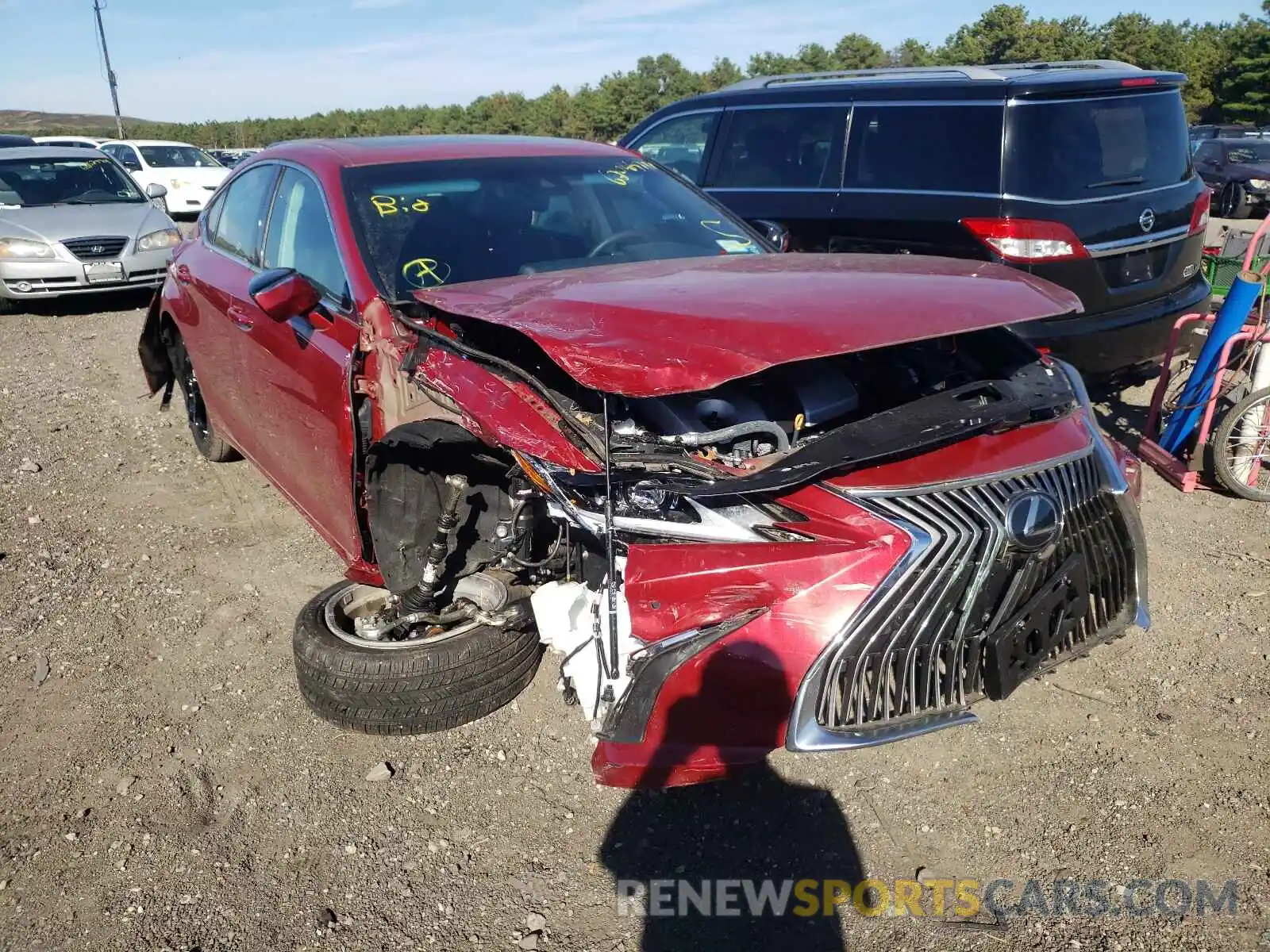 1 Photograph of a damaged car 58ADZ1B13LU057636 LEXUS ES350 2020