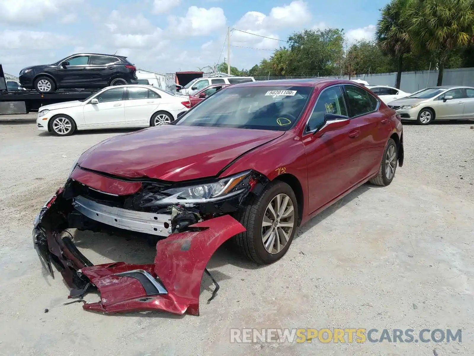 2 Photograph of a damaged car 58ADZ1B13LU059161 LEXUS ES350 2020