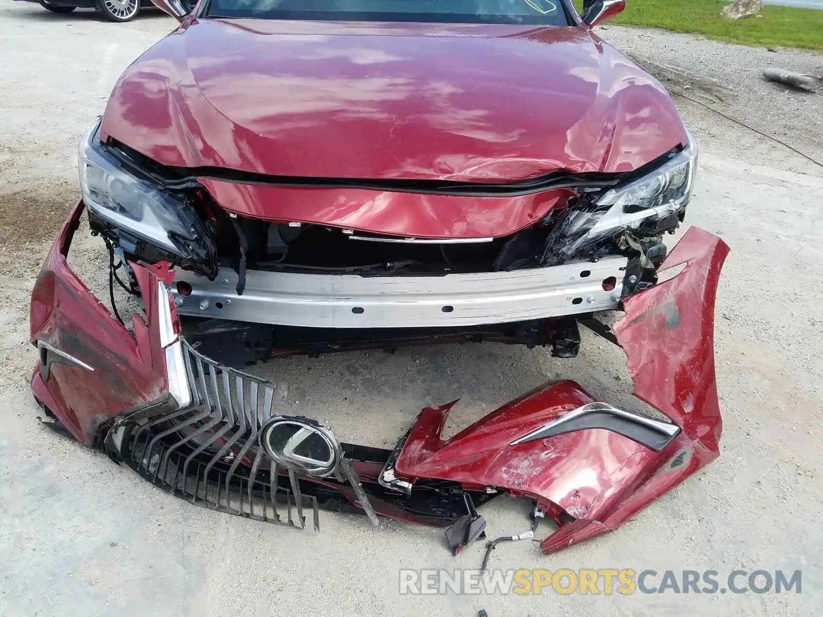 9 Photograph of a damaged car 58ADZ1B13LU059161 LEXUS ES350 2020