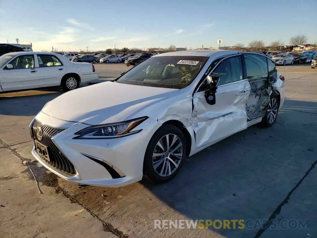 2 Photograph of a damaged car 58ADZ1B14LU052865 LEXUS ES350 2020