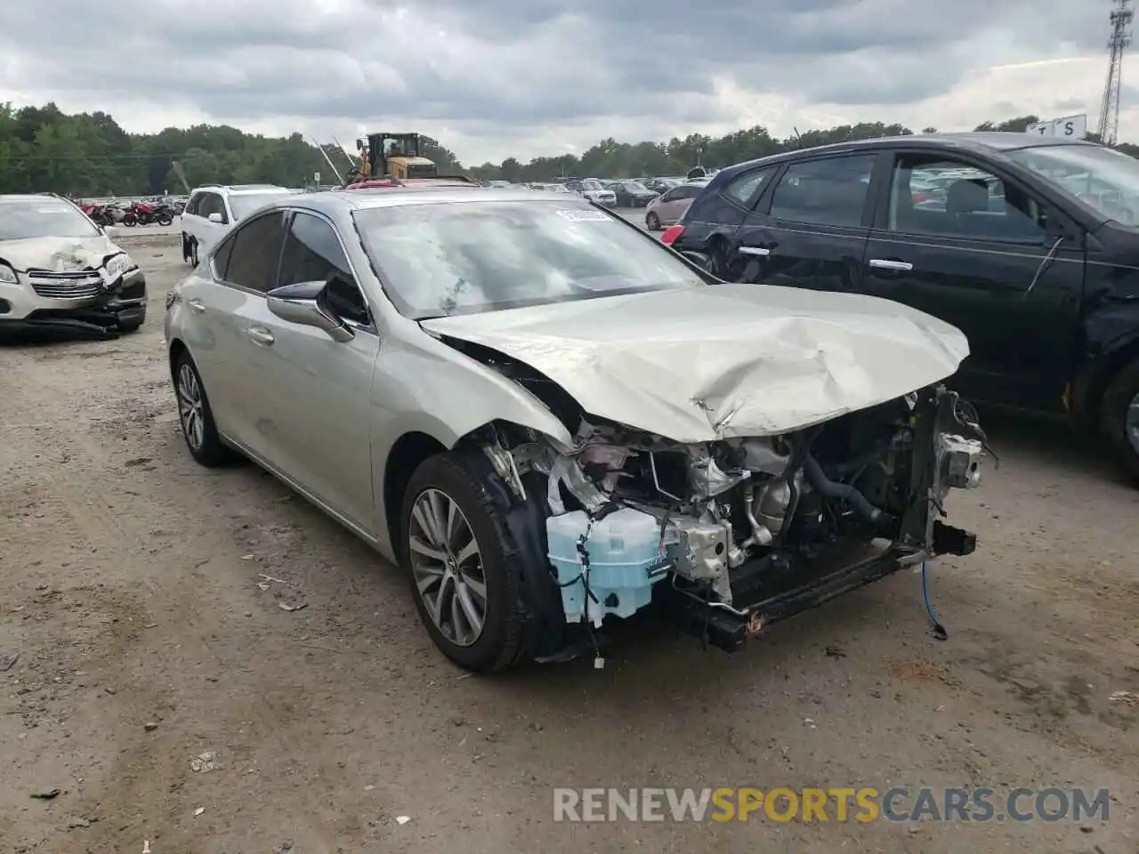 1 Photograph of a damaged car 58ADZ1B14LU061727 LEXUS ES350 2020