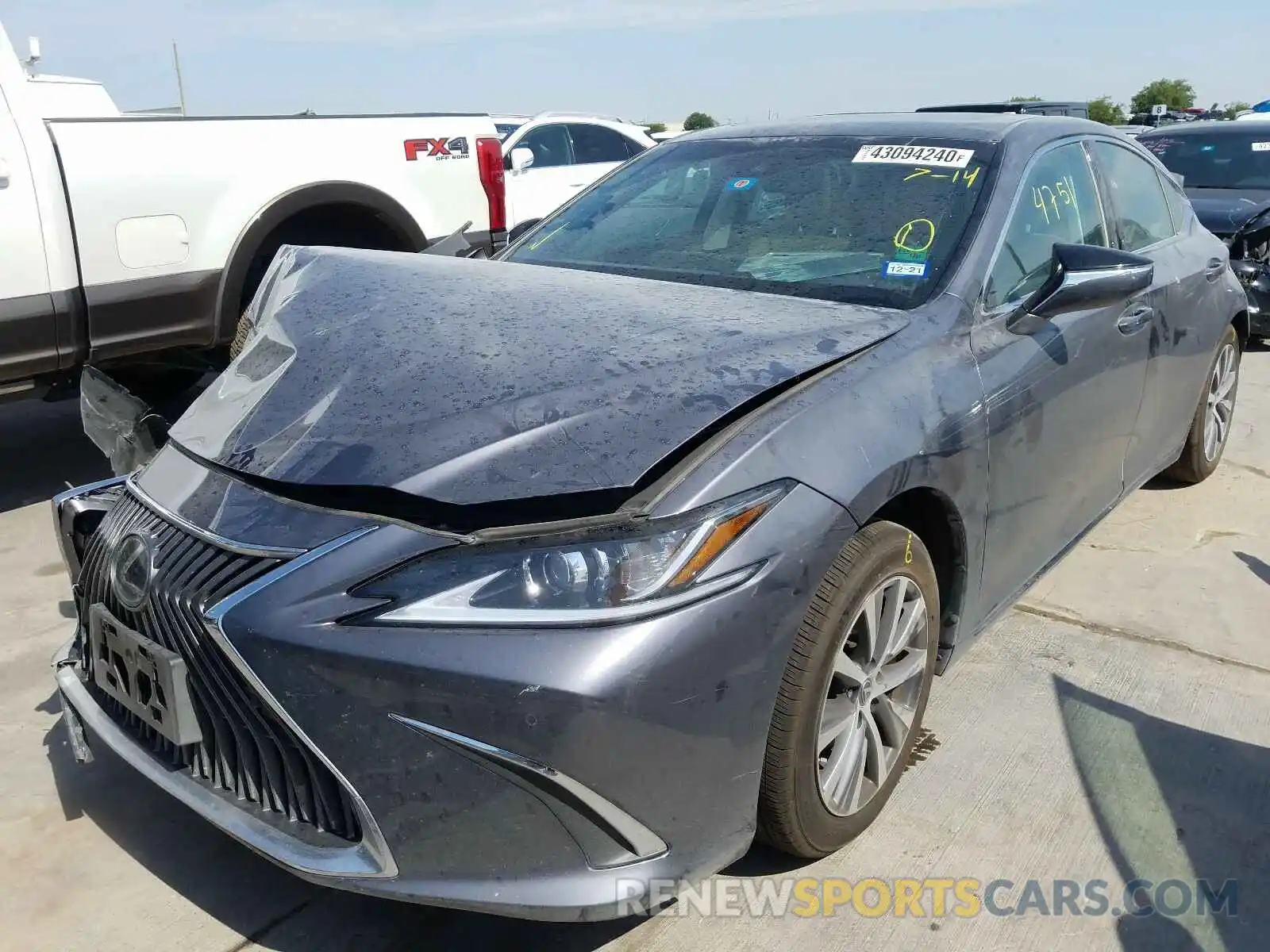 2 Photograph of a damaged car 58ADZ1B14LU062991 LEXUS ES350 2020