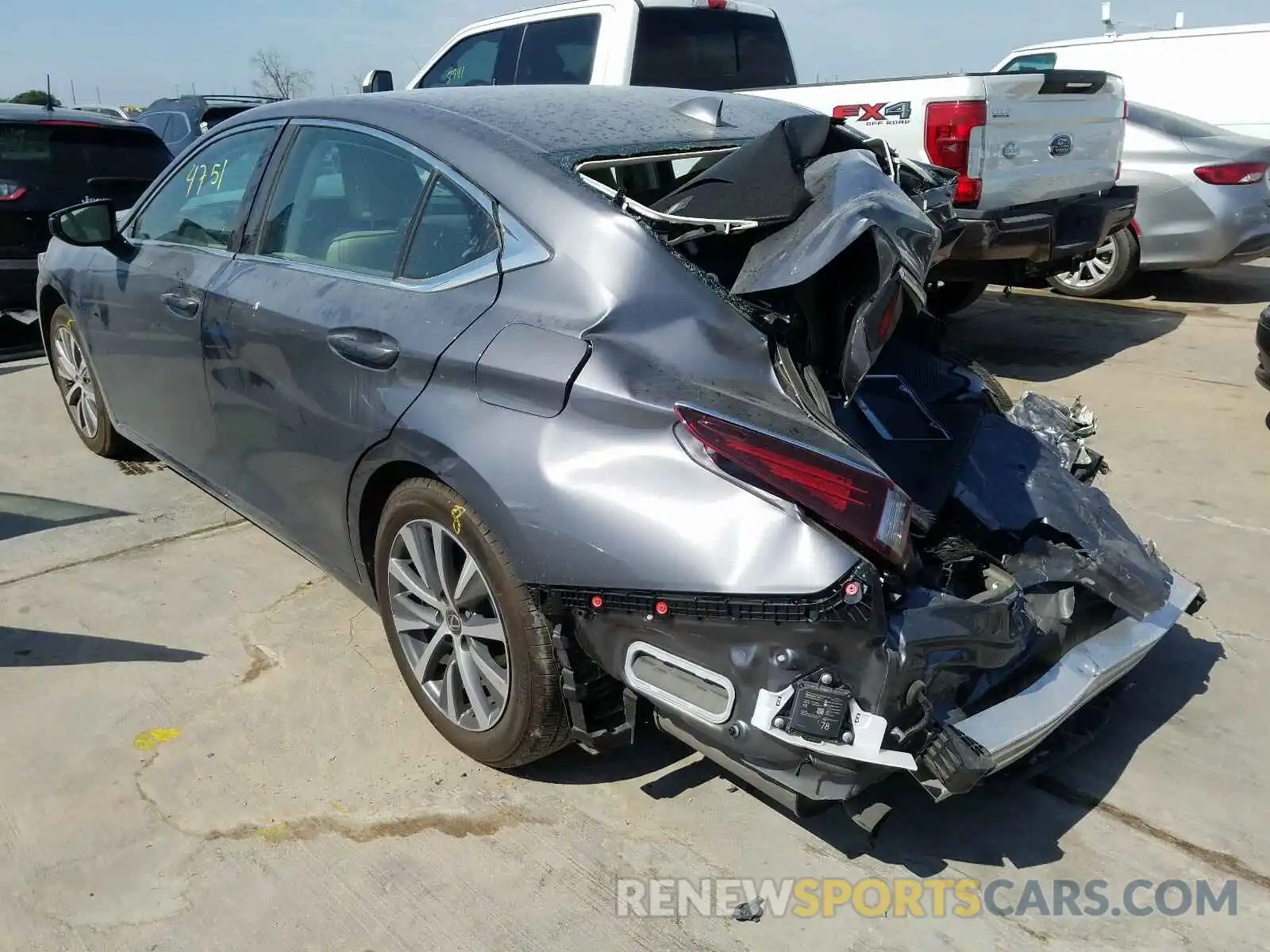 3 Photograph of a damaged car 58ADZ1B14LU062991 LEXUS ES350 2020