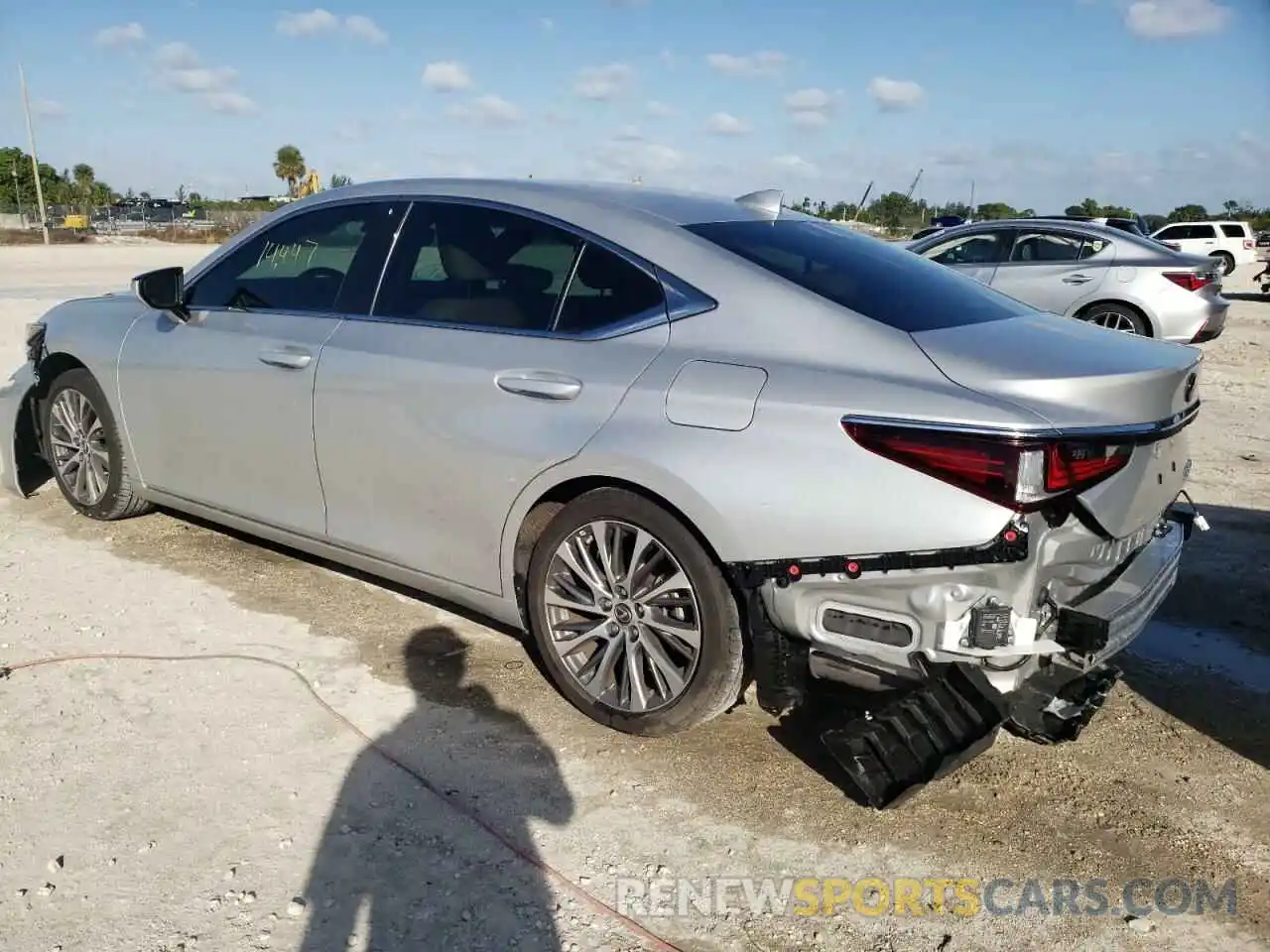 3 Photograph of a damaged car 58ADZ1B14LU070105 LEXUS ES350 2020