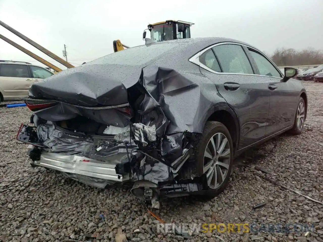 4 Photograph of a damaged car 58ADZ1B15LU051952 LEXUS ES350 2020