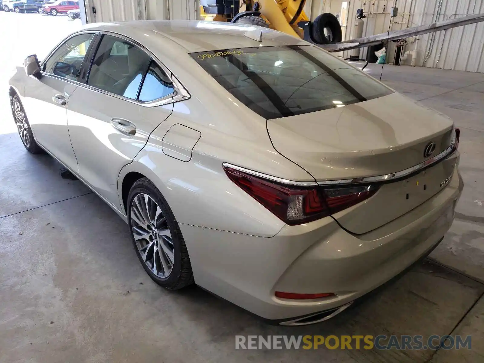 3 Photograph of a damaged car 58ADZ1B15LU052552 LEXUS ES350 2020