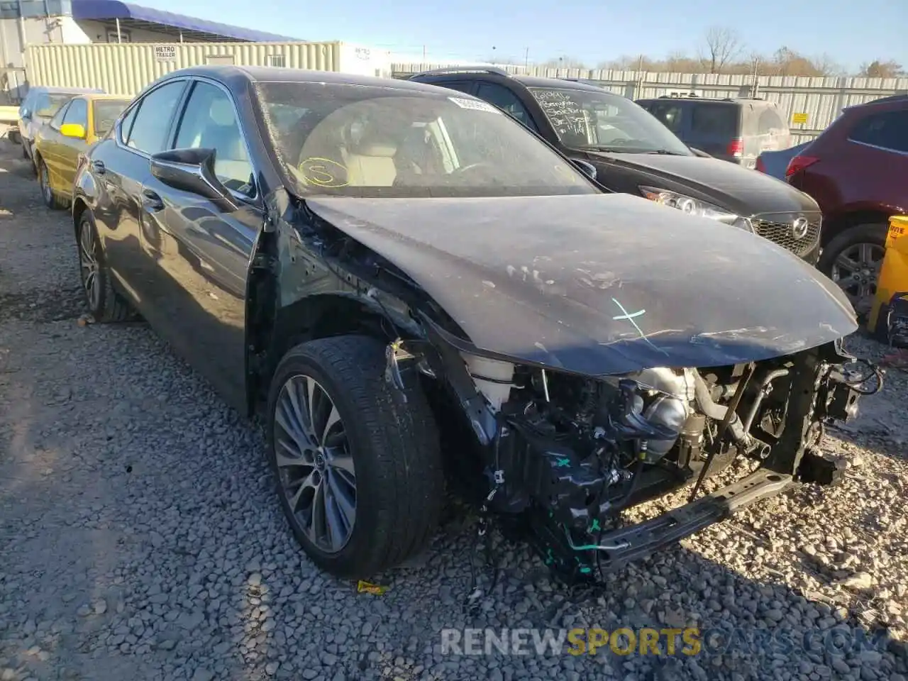 1 Photograph of a damaged car 58ADZ1B15LU069139 LEXUS ES350 2020