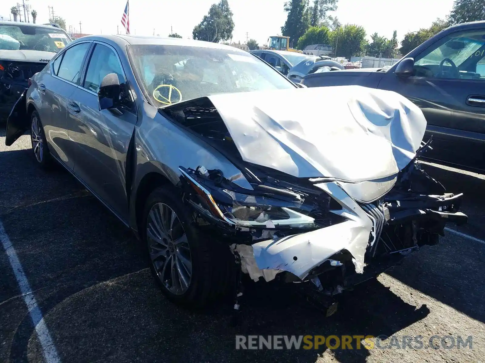 1 Photograph of a damaged car 58ADZ1B15LU074390 LEXUS ES350 2020