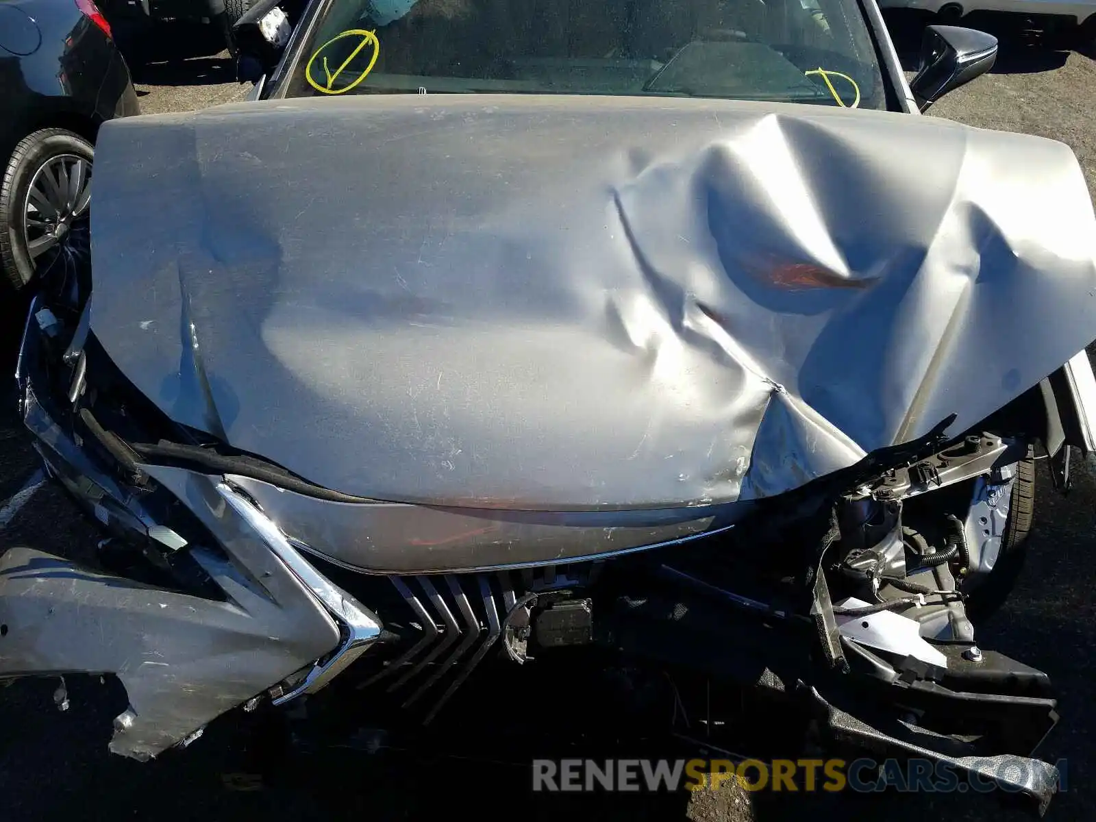 7 Photograph of a damaged car 58ADZ1B15LU074390 LEXUS ES350 2020