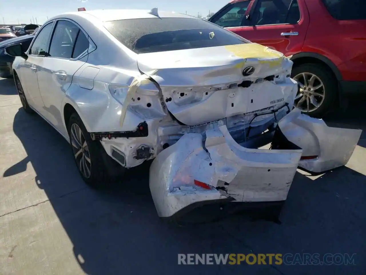 3 Photograph of a damaged car 58ADZ1B16LU052978 LEXUS ES350 2020