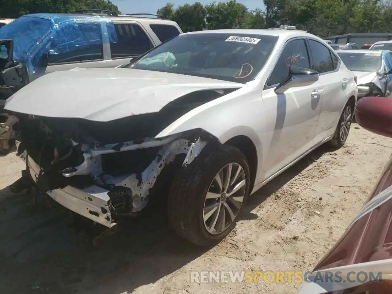 2 Photograph of a damaged car 58ADZ1B16LU053239 LEXUS ES350 2020