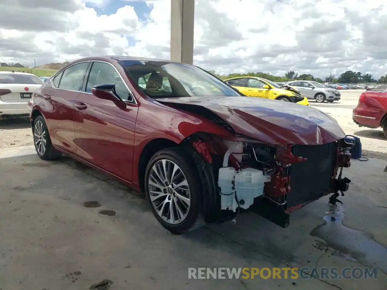 1 Photograph of a damaged car 58ADZ1B16LU055654 LEXUS ES350 2020