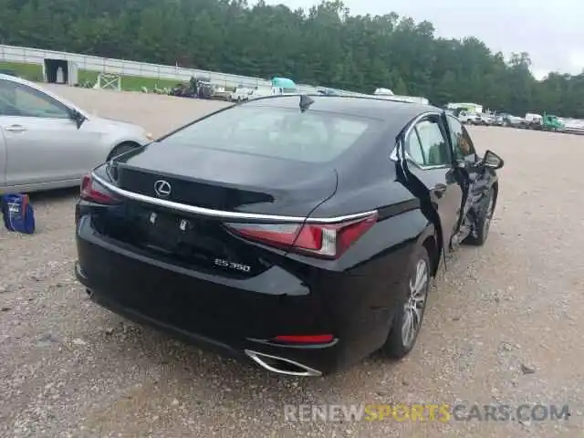 4 Photograph of a damaged car 58ADZ1B16LU058408 LEXUS ES350 2020