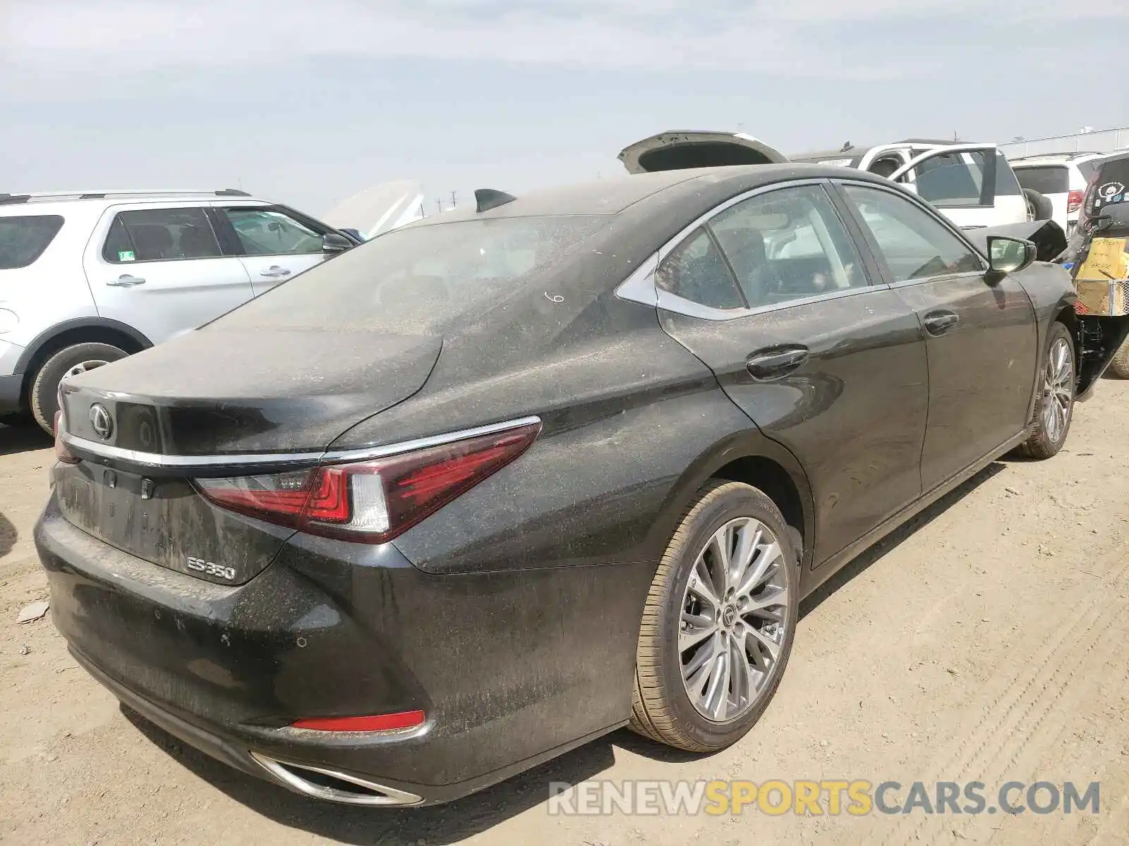 4 Photograph of a damaged car 58ADZ1B16LU065455 LEXUS ES350 2020