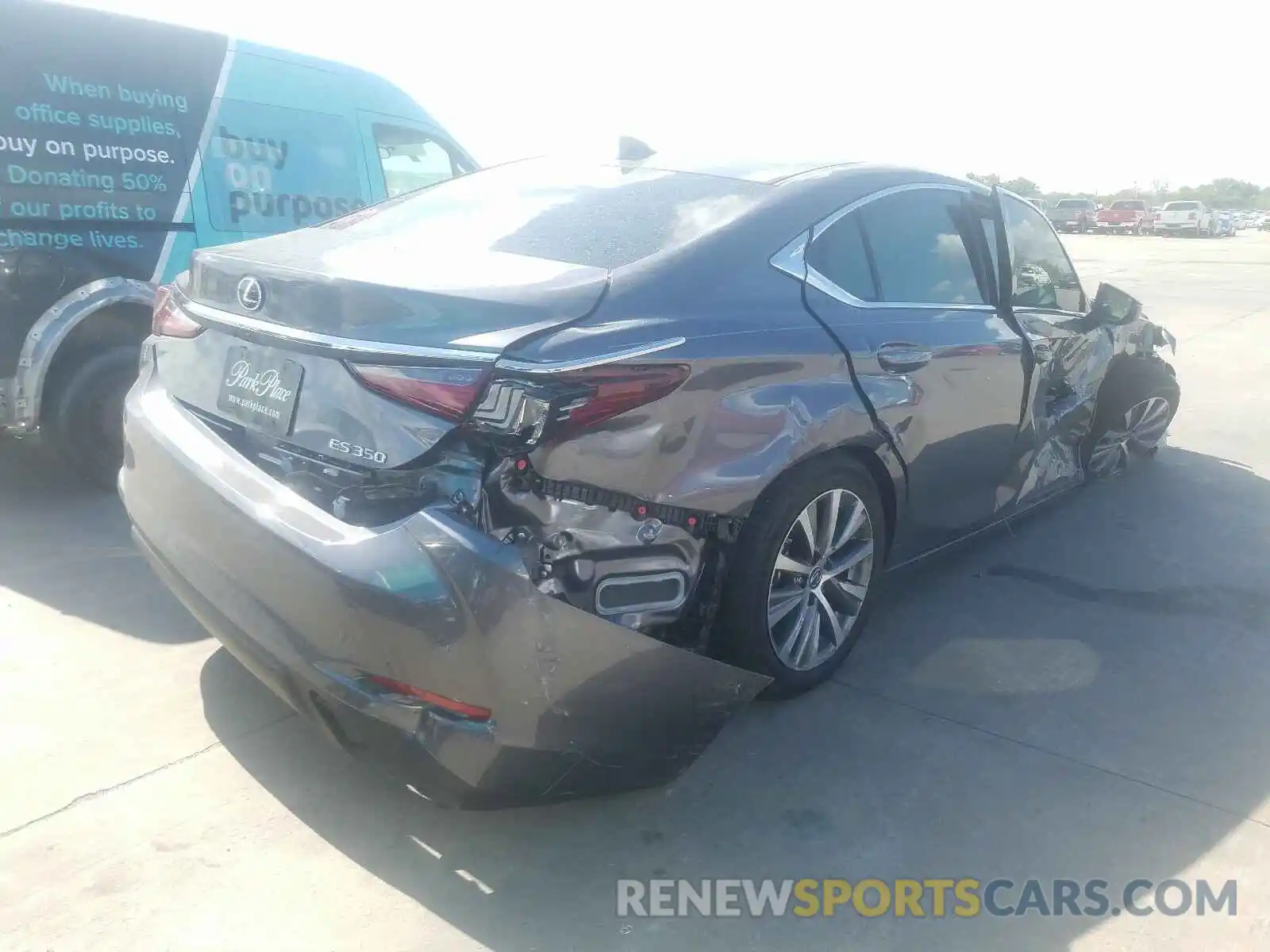 4 Photograph of a damaged car 58ADZ1B16LU068596 LEXUS ES350 2020