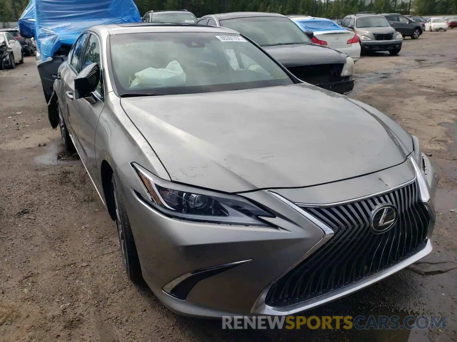 1 Photograph of a damaged car 58ADZ1B16LU078125 LEXUS ES350 2020