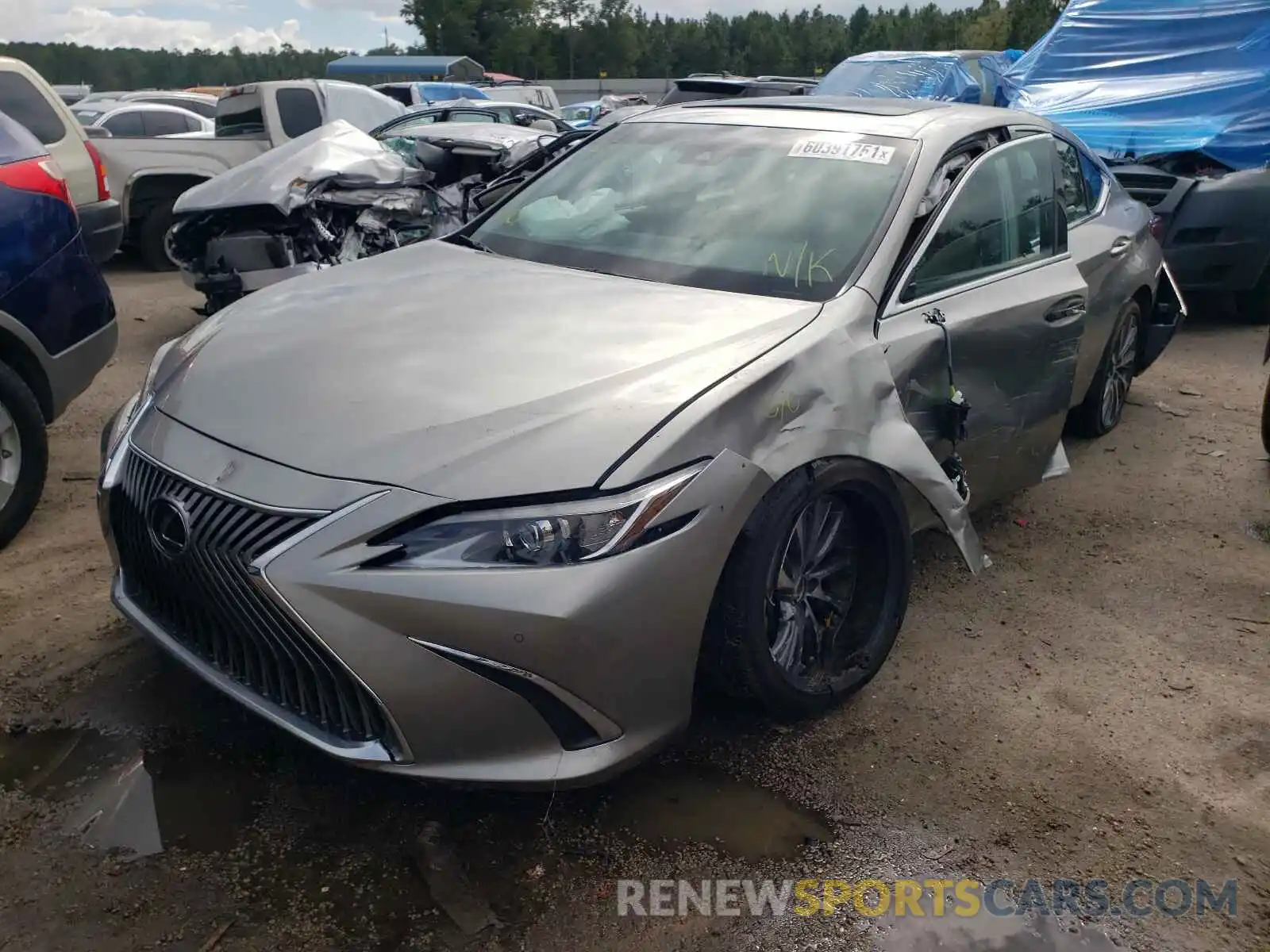 2 Photograph of a damaged car 58ADZ1B16LU078125 LEXUS ES350 2020