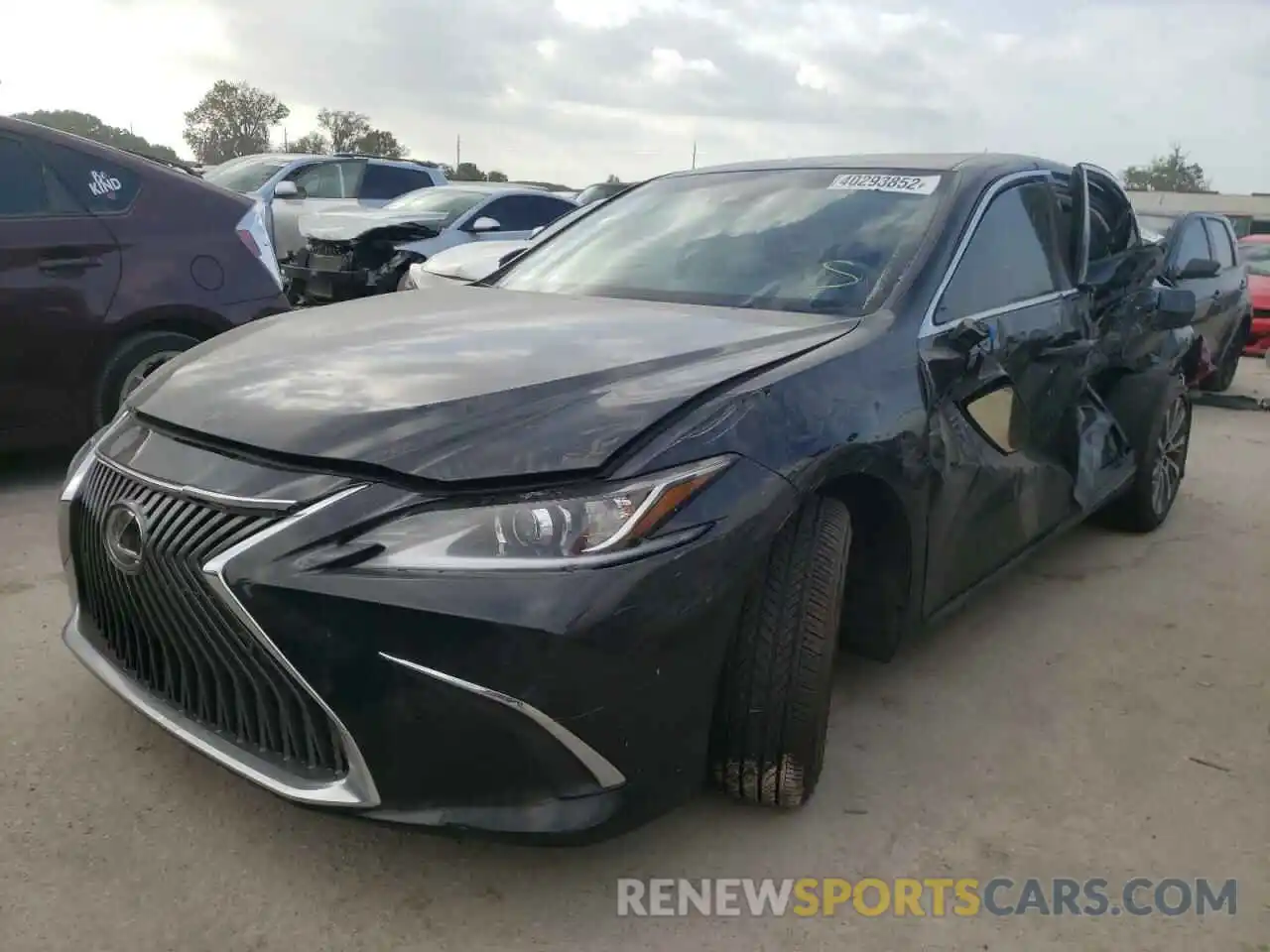 2 Photograph of a damaged car 58ADZ1B16LU081204 LEXUS ES350 2020